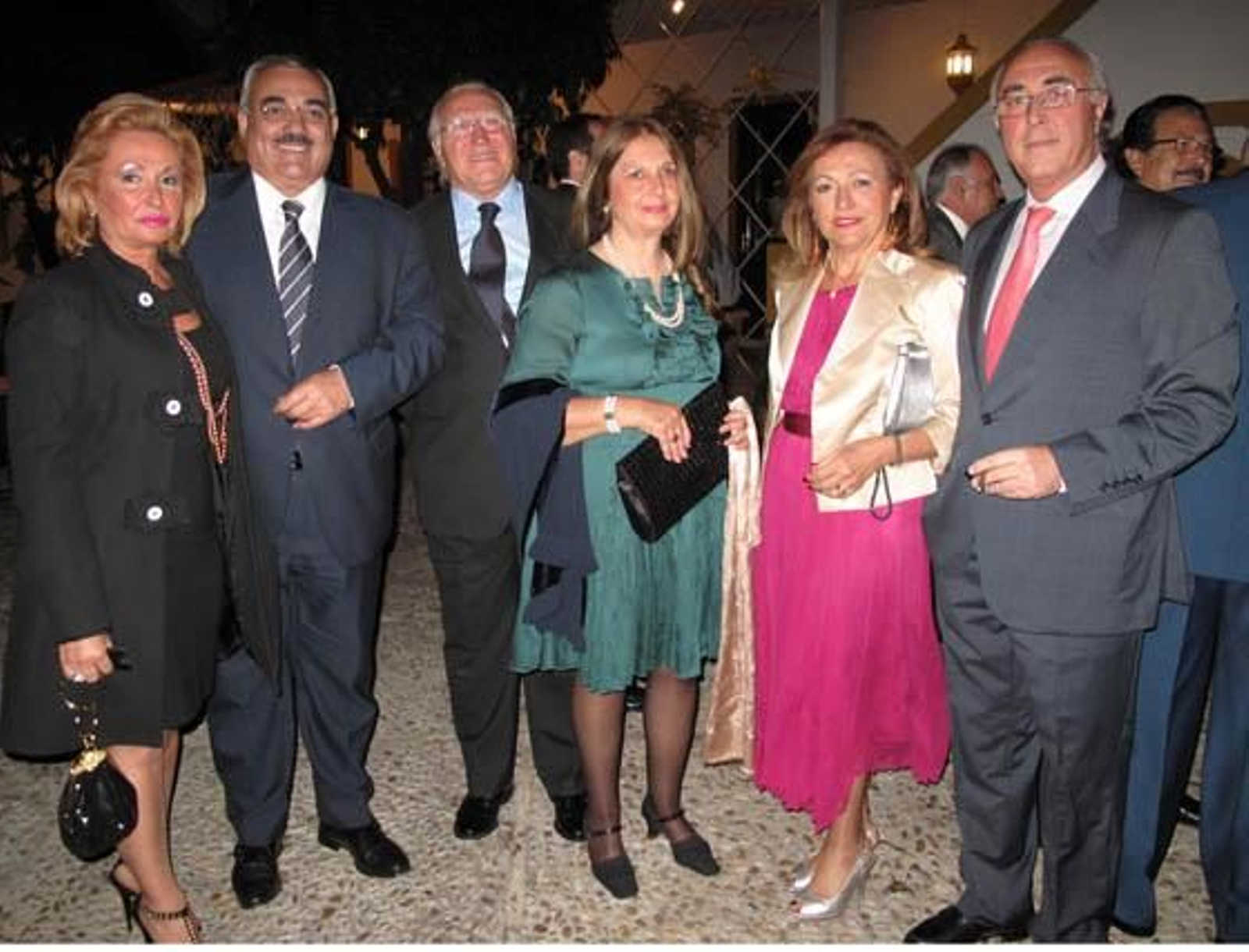 Balbina Rodríguez, Antonio Macías, presidente del Grupo AMS; Francisco de Juan, Rosana Conejo, Rosa Lancis y Manuel Márquez, presidente de Bruno Baresi.

Foto: Victoria Ramírez