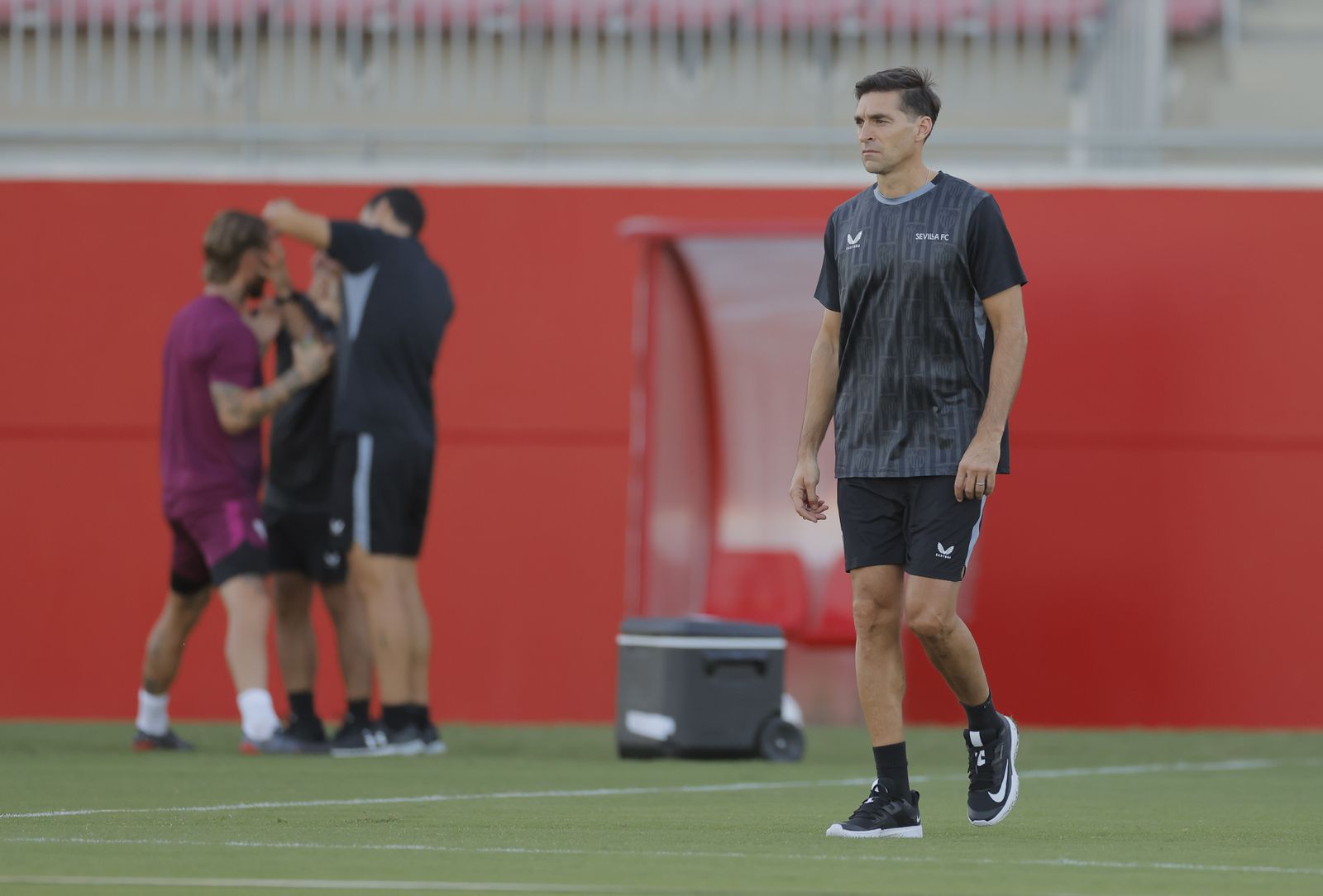 Las fotos del primer entrenamiento de Diego Alonso como entrenador del Sevilla FC