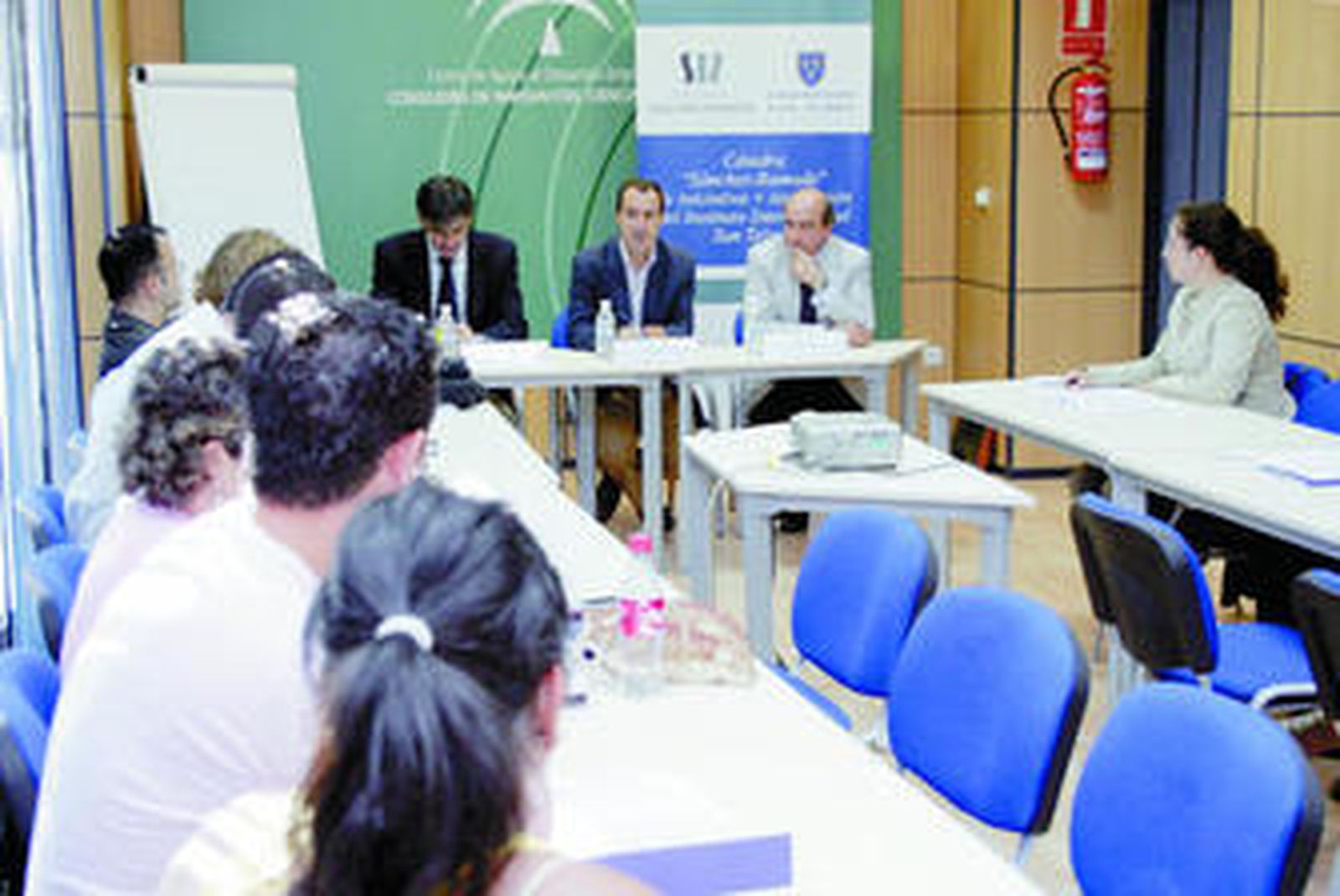 Juan Martínez Barea, Miguel Ángel Mejías y Luis Miguel Martín Rubio, en la inauguración del seminario.