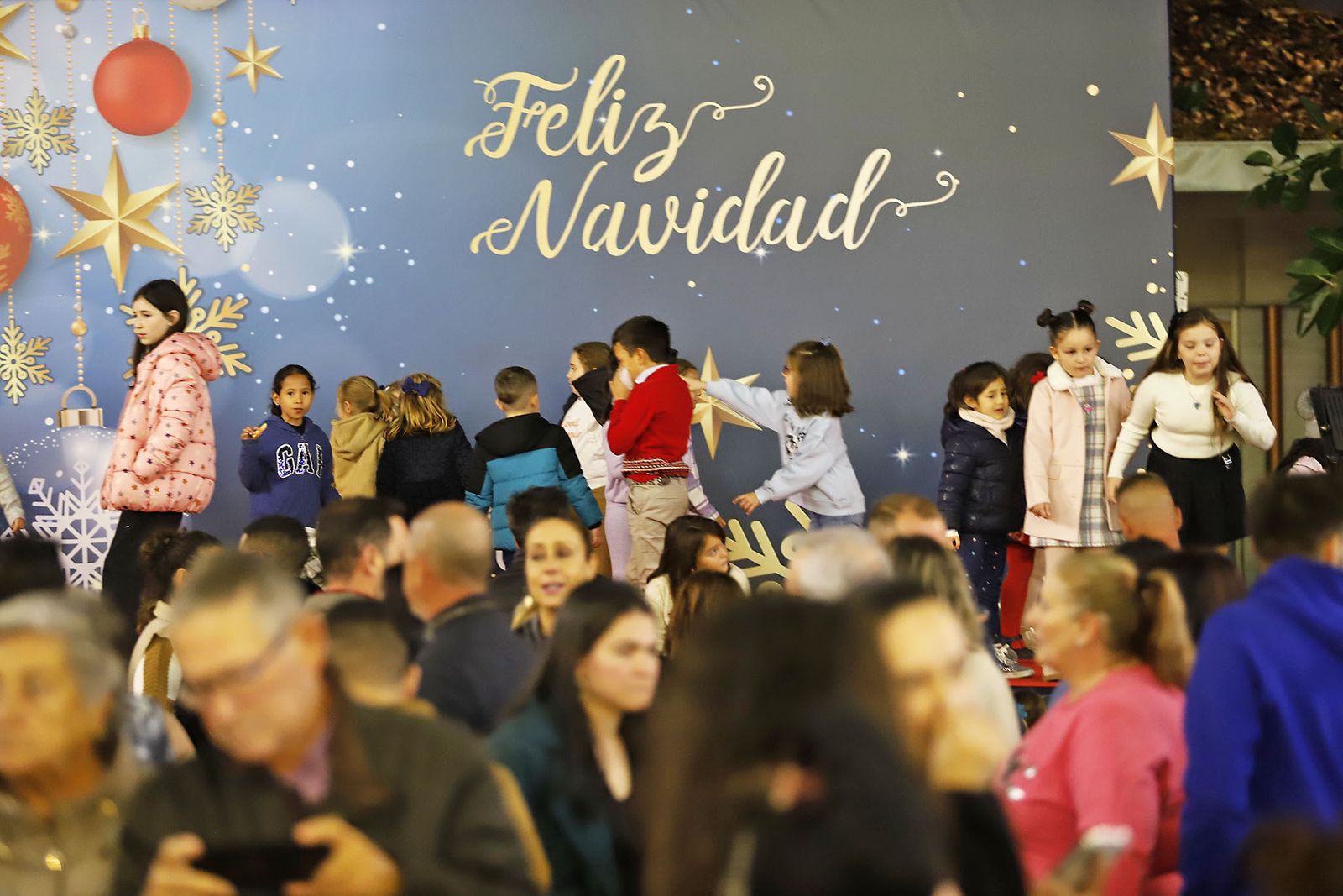 Imágenes del mercado navideño de la Plaza de las Monjas