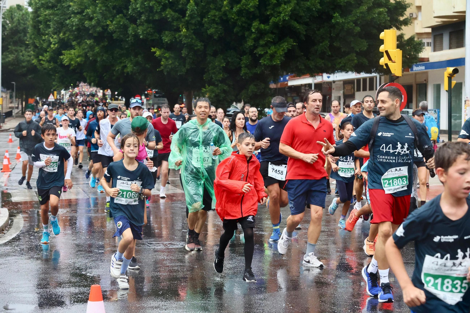 Búscate en las fotos de la Carrera Urbana Ciudad de Málaga 2024