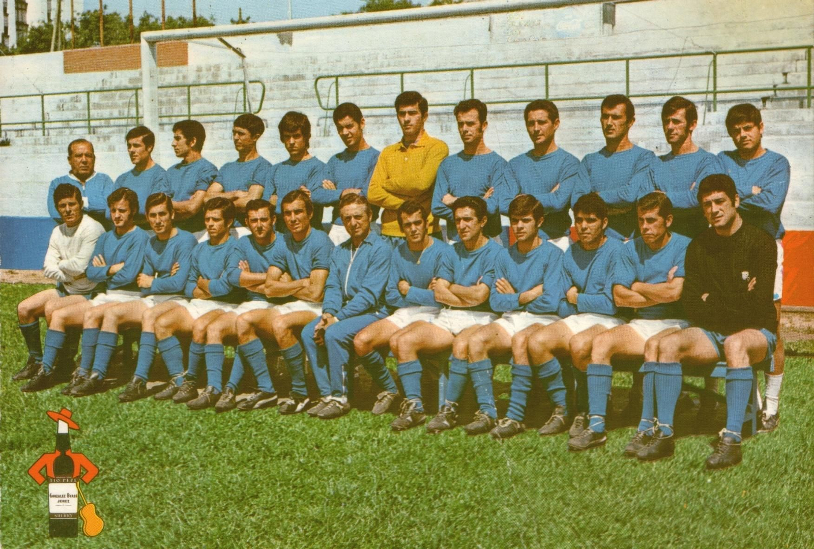 Plantilla del Xerez CD que ascendió a Segunda el 6 de junio de 1971 tras empatar en Badajoz.