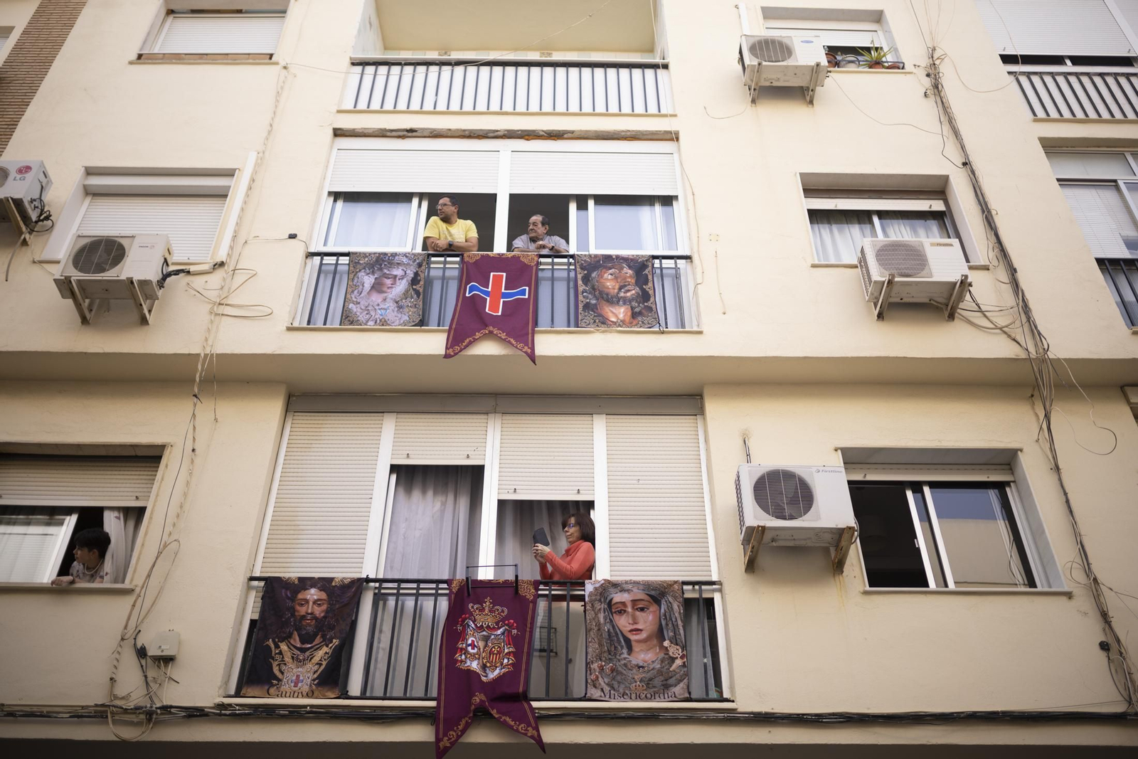 La Hermandad del Resucitado de la Semana Santa de Huelva 2023, en imágenes