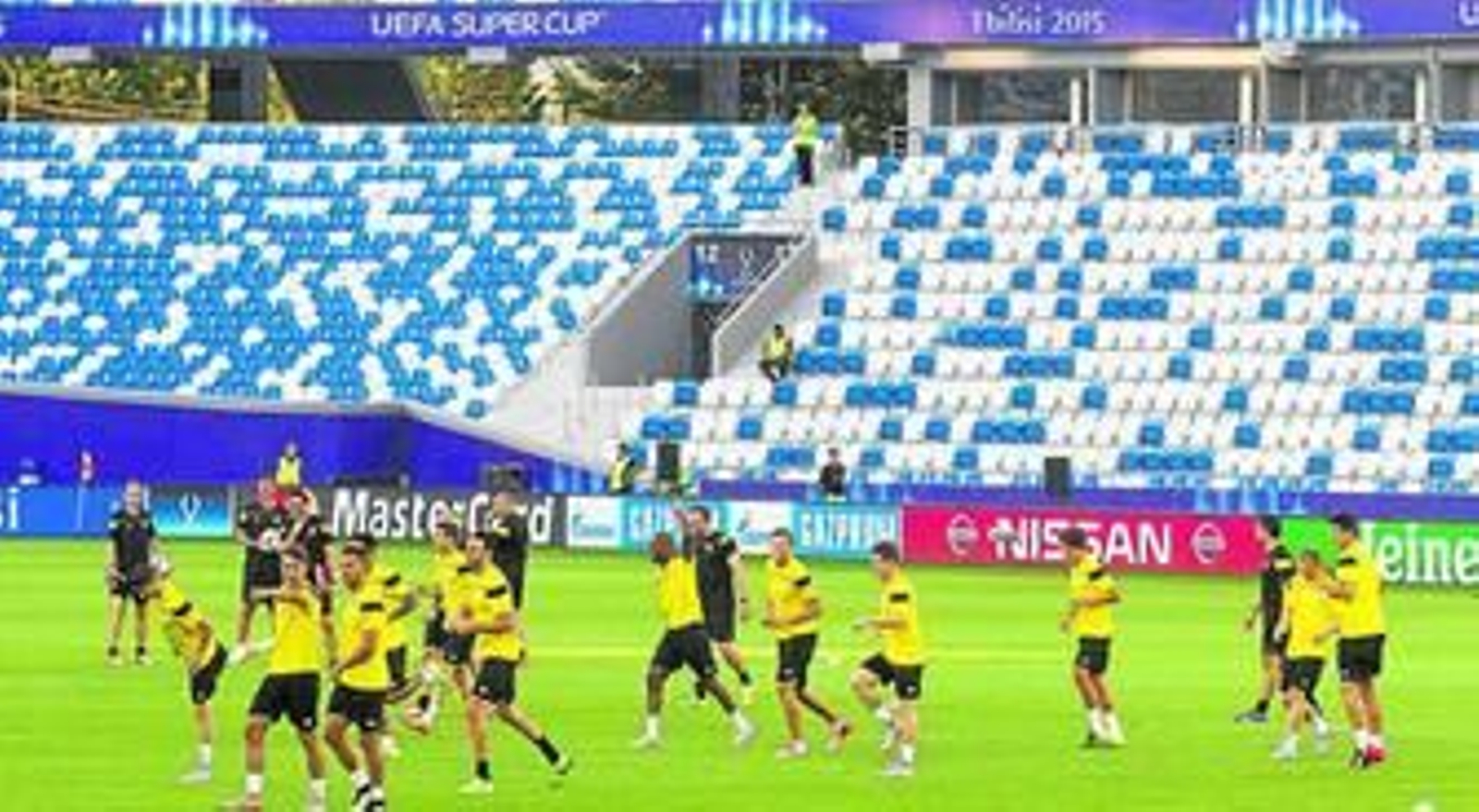 El Sevilla se ejercita en el Boris Paichadze Dinamo Arena, cuyo primer nombre correspondió a Beria, el temible comisario georgiano de Stalin.