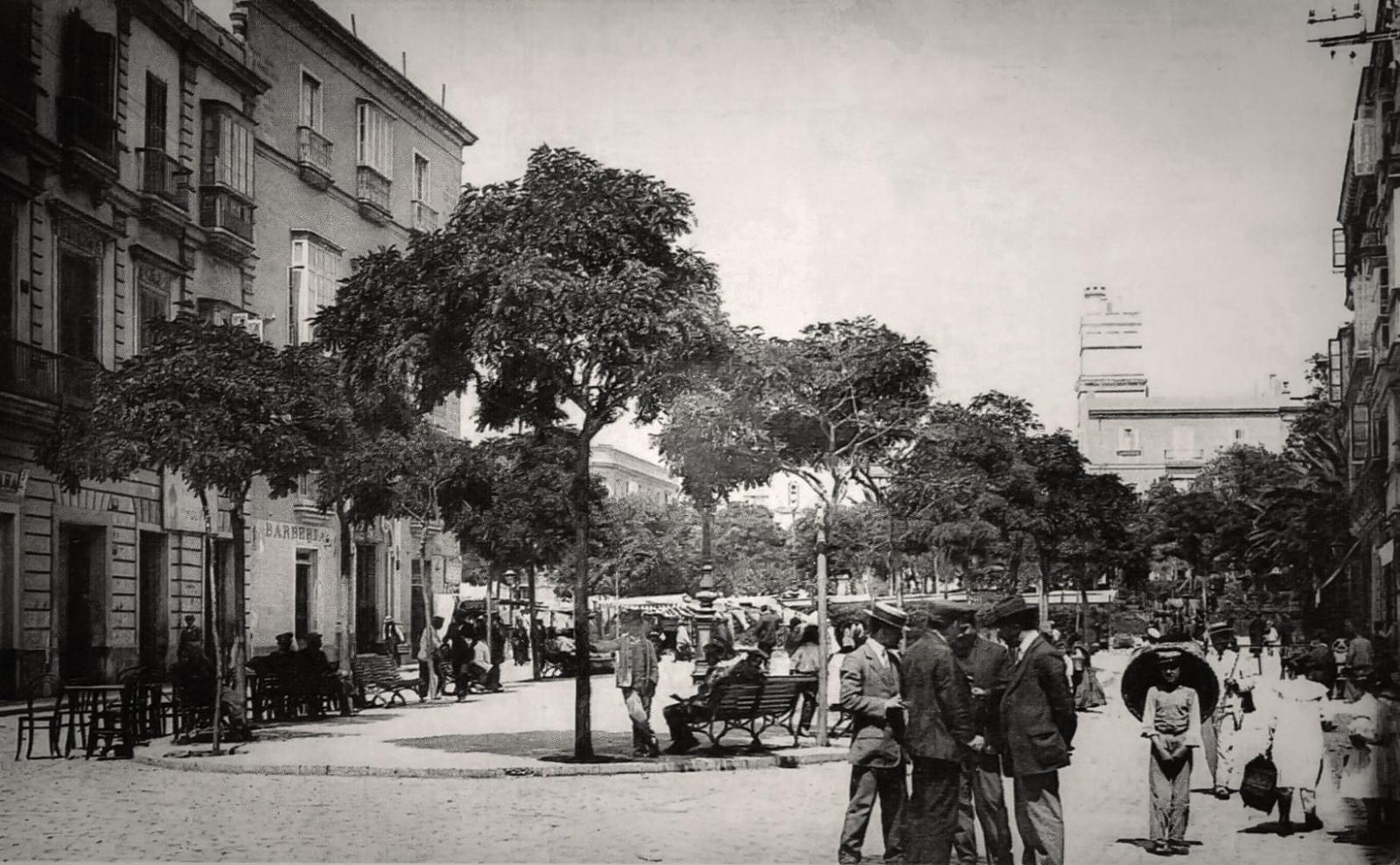 Plaza Topete sin Correos