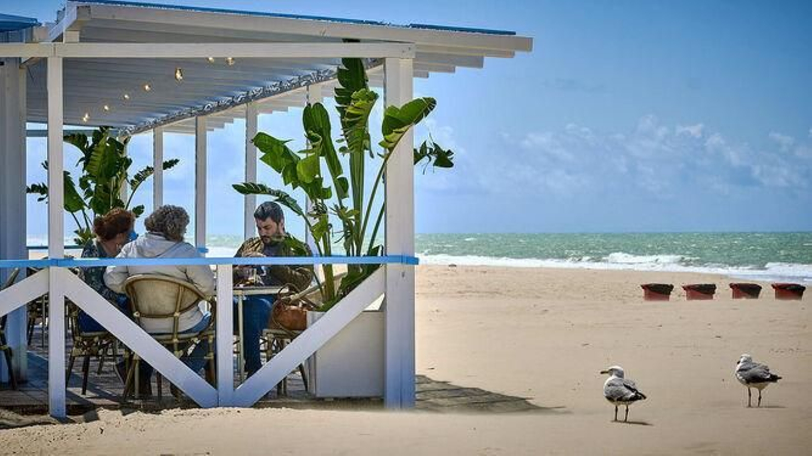 Un chiringuito de la playa Victoria.