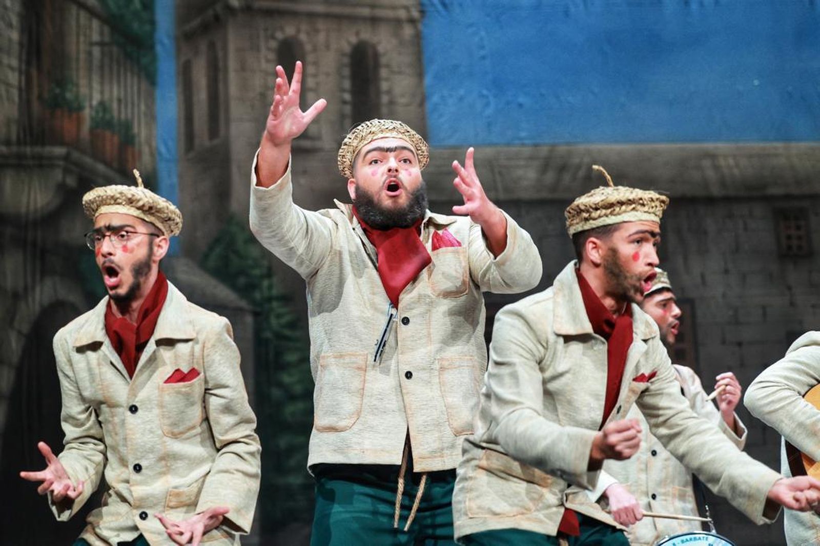 Chirigota 'Çembrando coplâ (la comparça er pueblo)