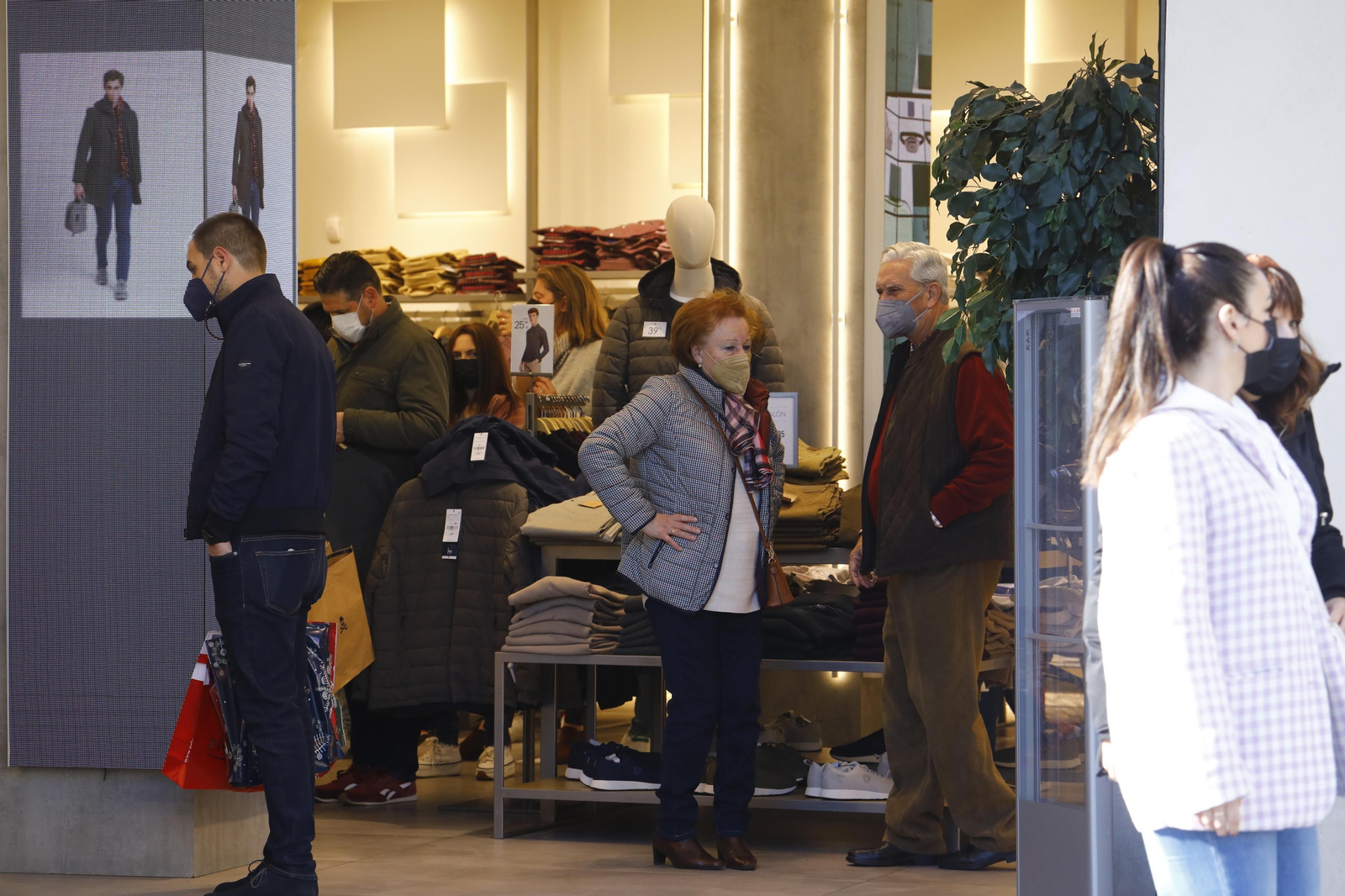 Los últimos días para comprar los regalos de Reyes, en fotografías