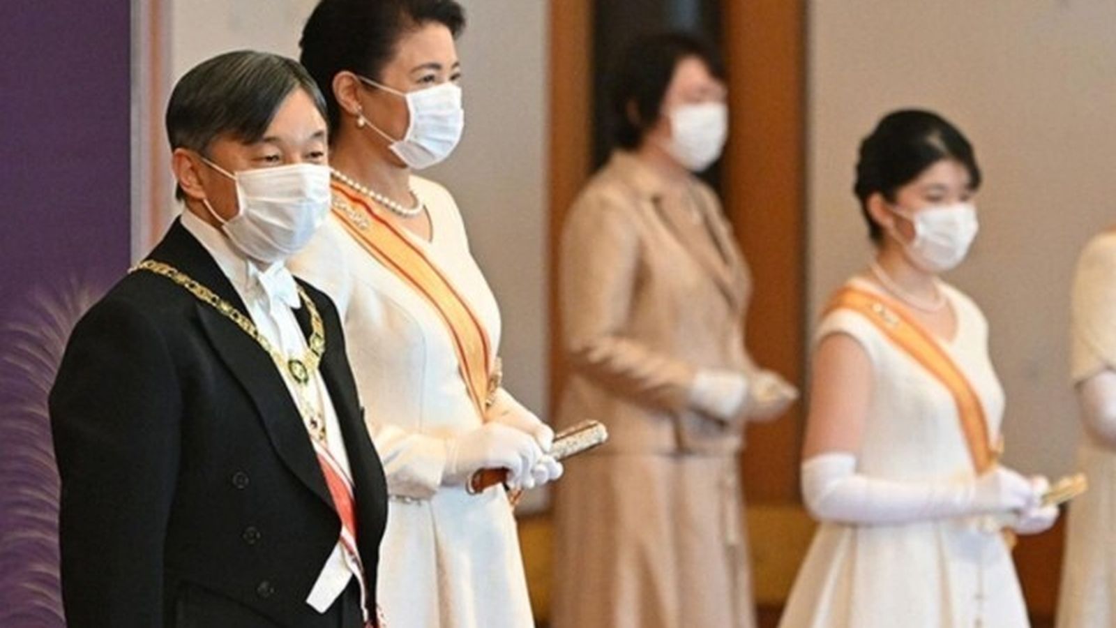 El emperador Naruhito, su esposa y su hija Aiko en la ceremonia de Año Nuevo
