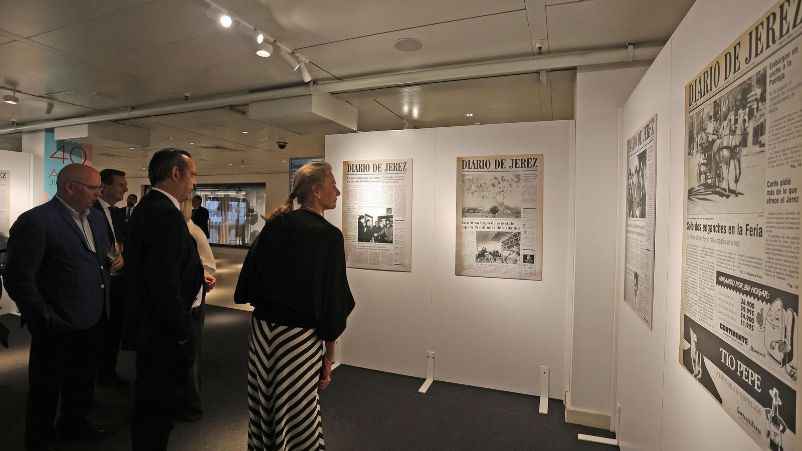 Imágenes de la exposición de portadas del Diario de Jerez en El Corte Inglés por los 40 años