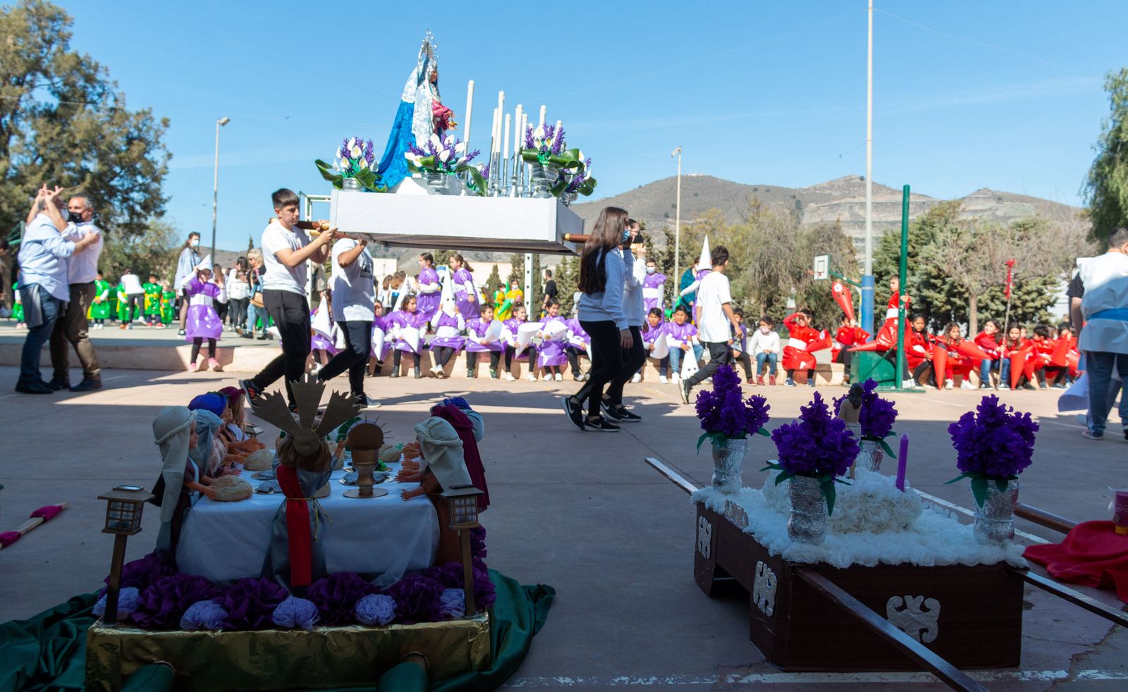 Cerca de 300 alumnos de la Costa celebran un Viernes de Dolores muy especial