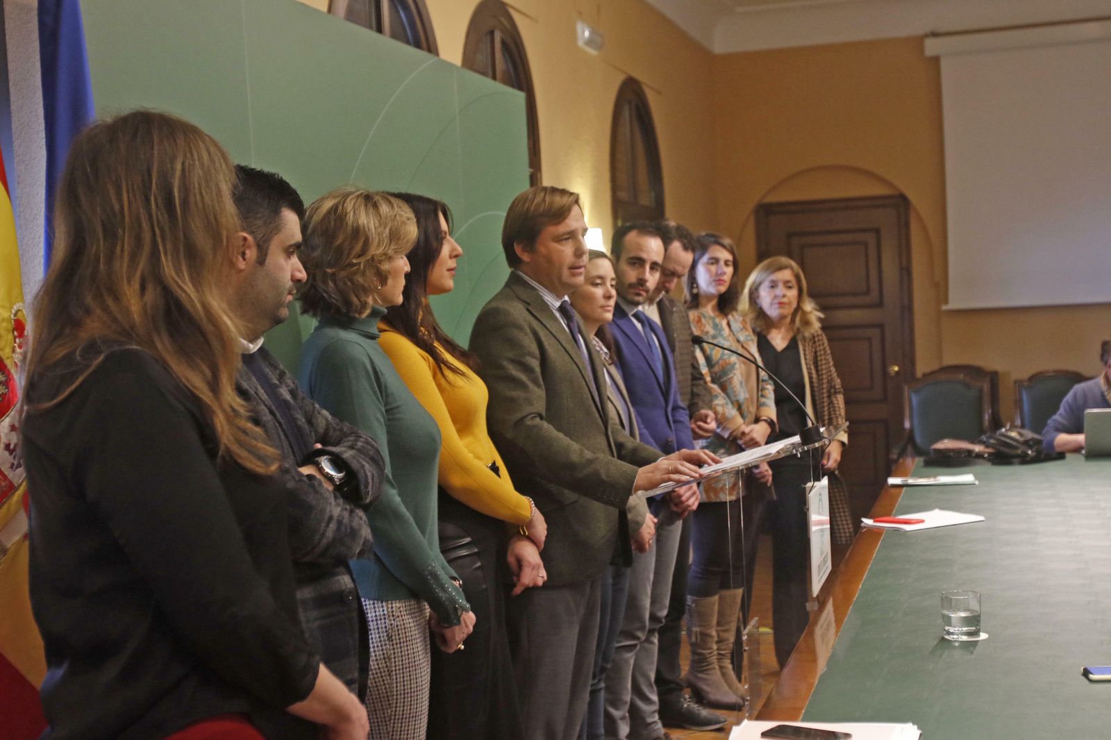 Antonio Repullo, en el centro, junto al resto de delegados de la Junta en Córdoba.