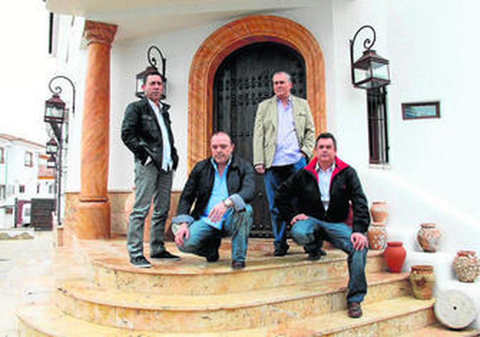 El grupo cartayero Entre pinos y marismas, organizador del evento.