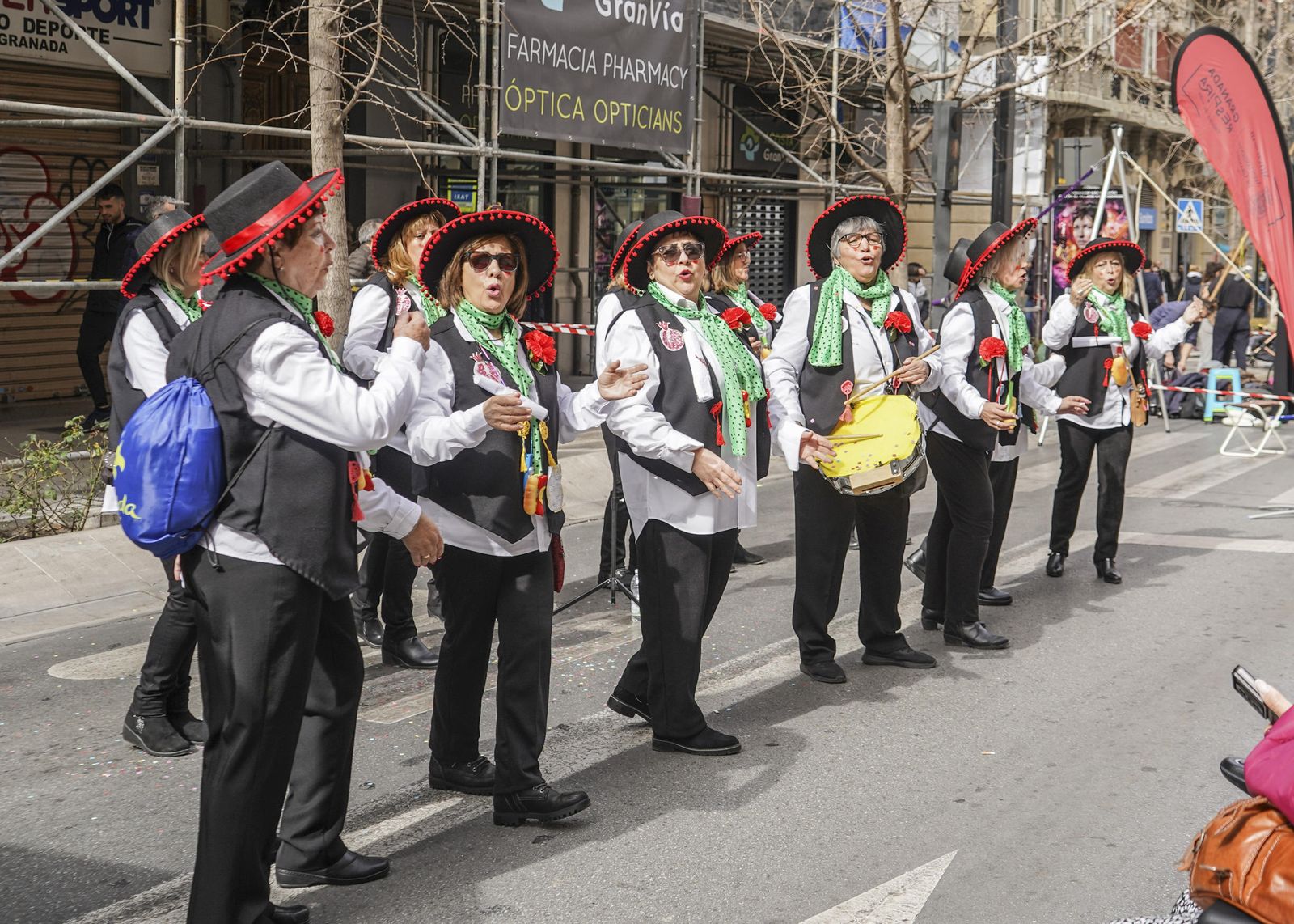 El Día Sin Coche llena de ciudadanos la Gran Vía de Granada