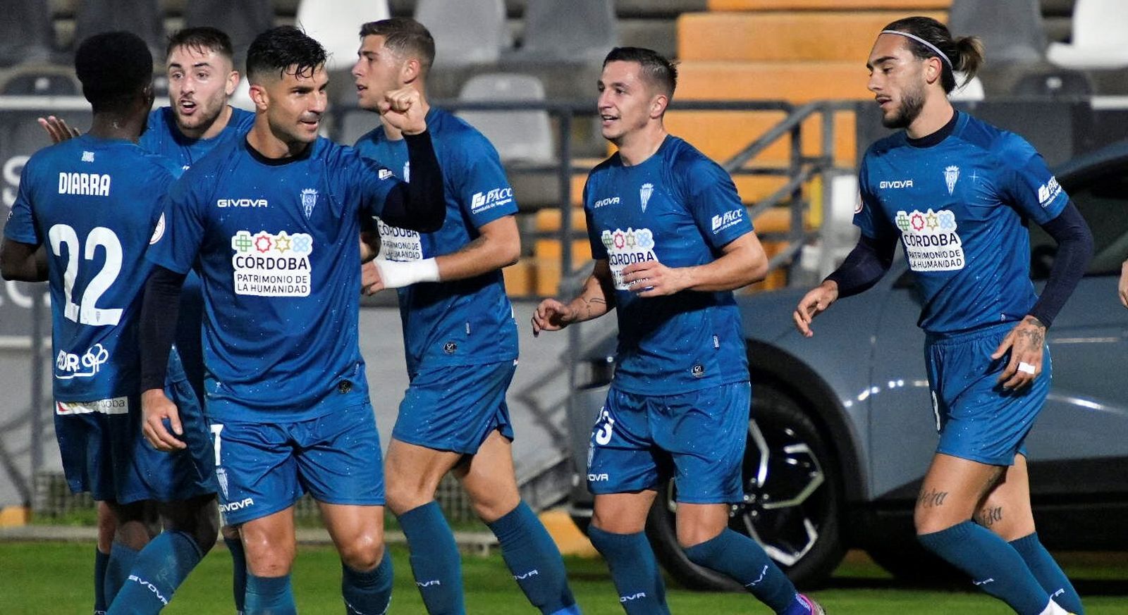 Willy Ledesma celebra uno de sus goles al Badajoz.