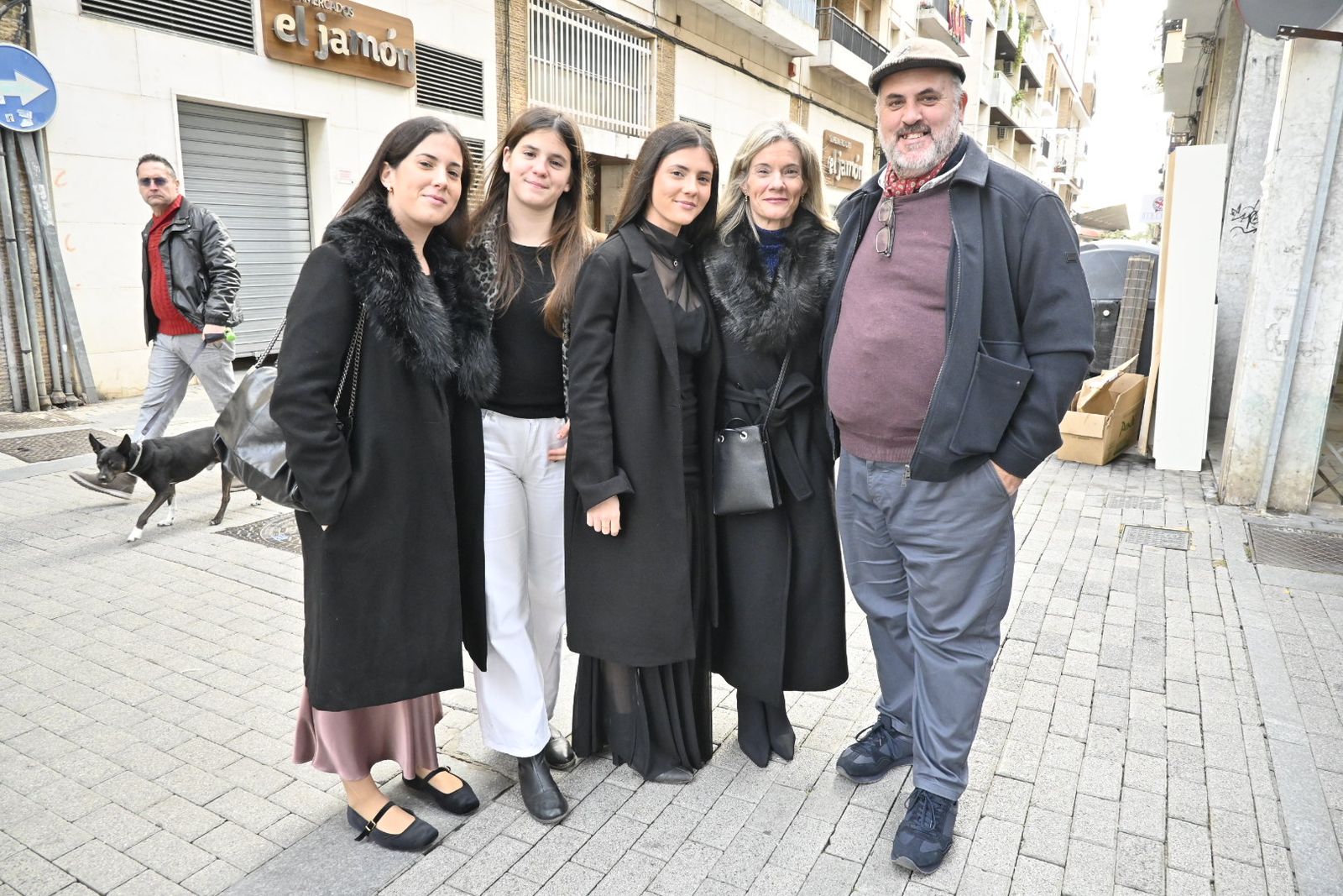 Búscate en las mejores fotografías del tardeo de este 31 de diciembre en Huelva