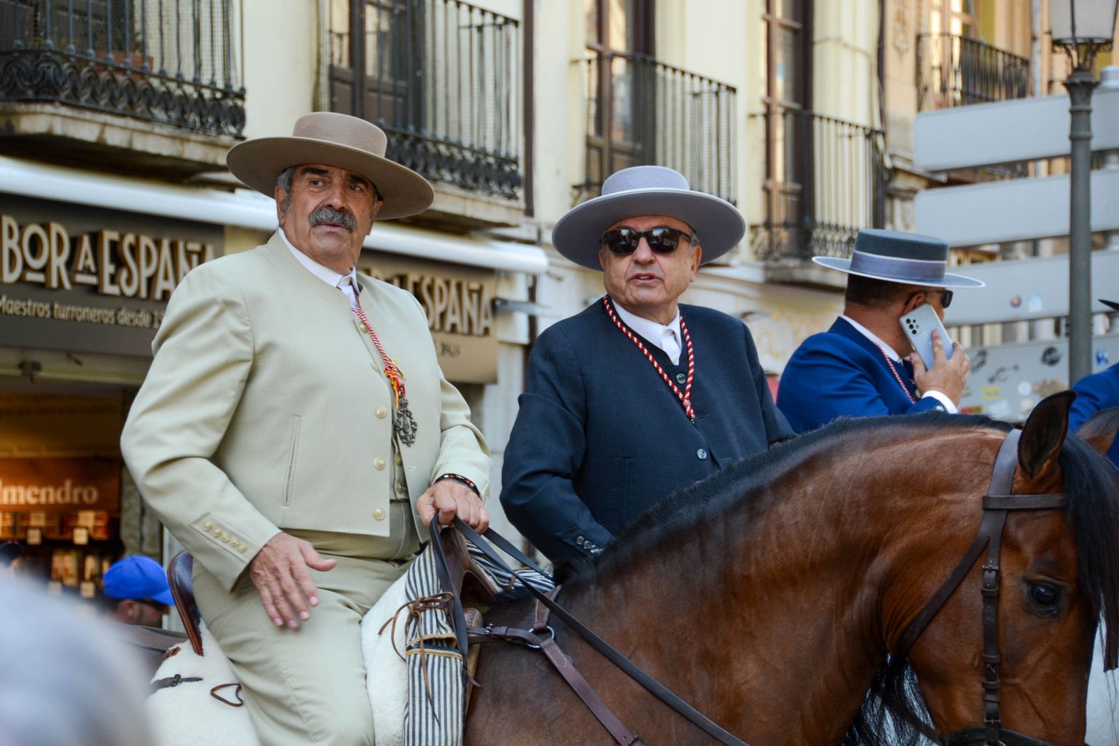 La salida de la Hermandad del Rocío de Granada, en imágenes