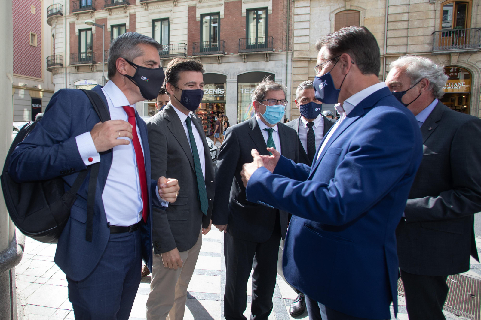 La sorpresiva llegada de Luis Salvador tras terminarse el Pleno.