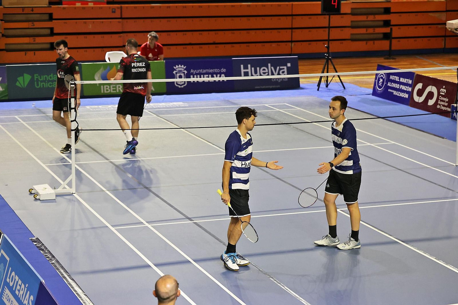 Imágenes de la final de liga de bádminton entre el IES La Orden y La RInconada