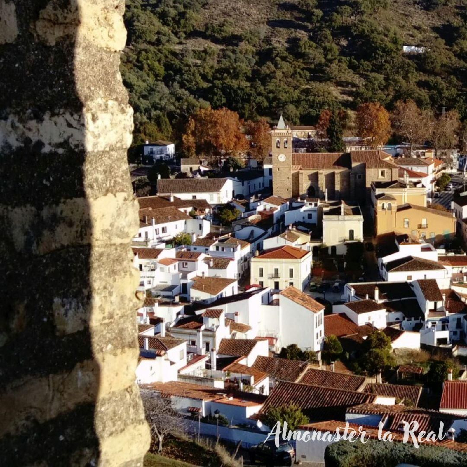 Uno de los pueblos más bonitos y visitados de España está en Huelva: "Una pequeña joya serrana" 358473878_968108027966105_1140938808187489460_n.jpg