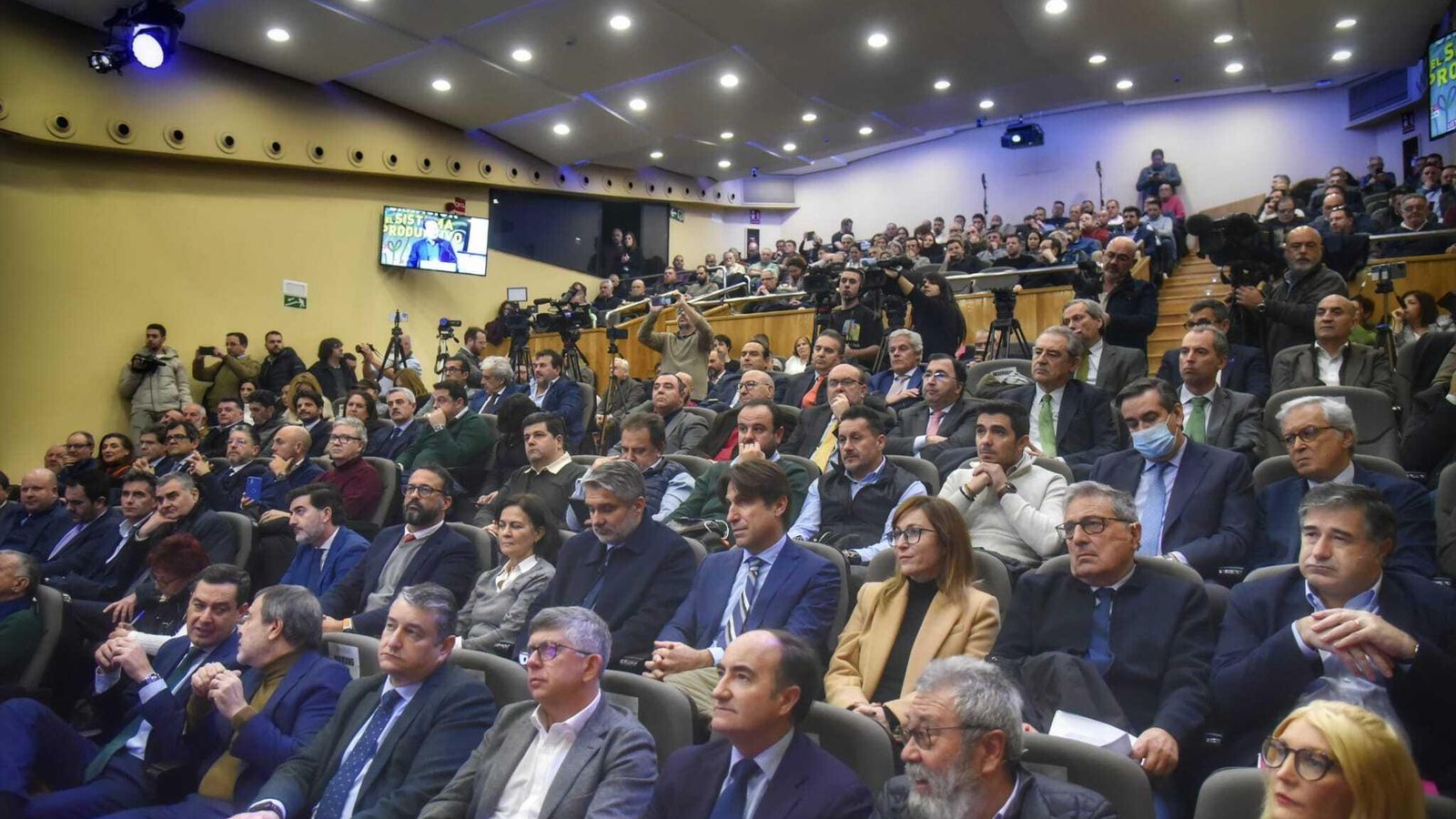 Asistentes a la primera de las dos jornadas del seminario de la UGT.