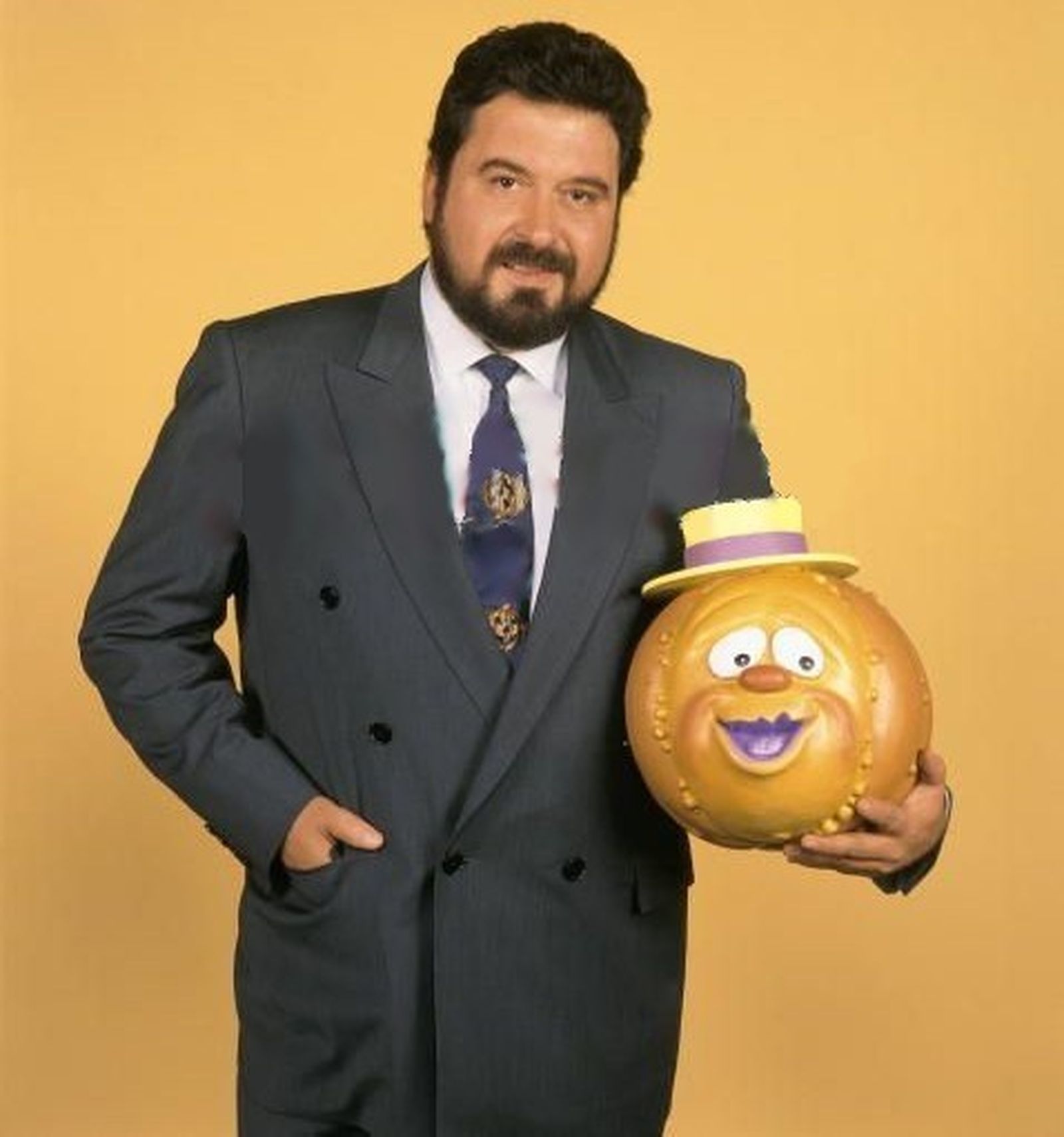 Jordi Estadella, presentador del 'Un, dos, tres' en el año 1992.