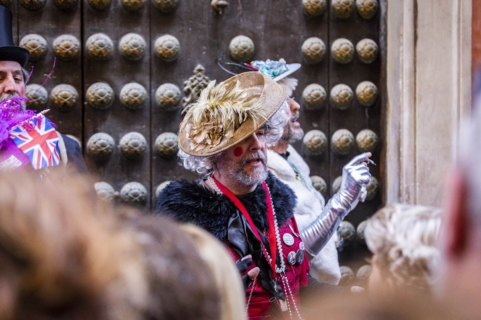 Las imágenes del Domingo de Piñata del Carnaval de Cádiz 2023.