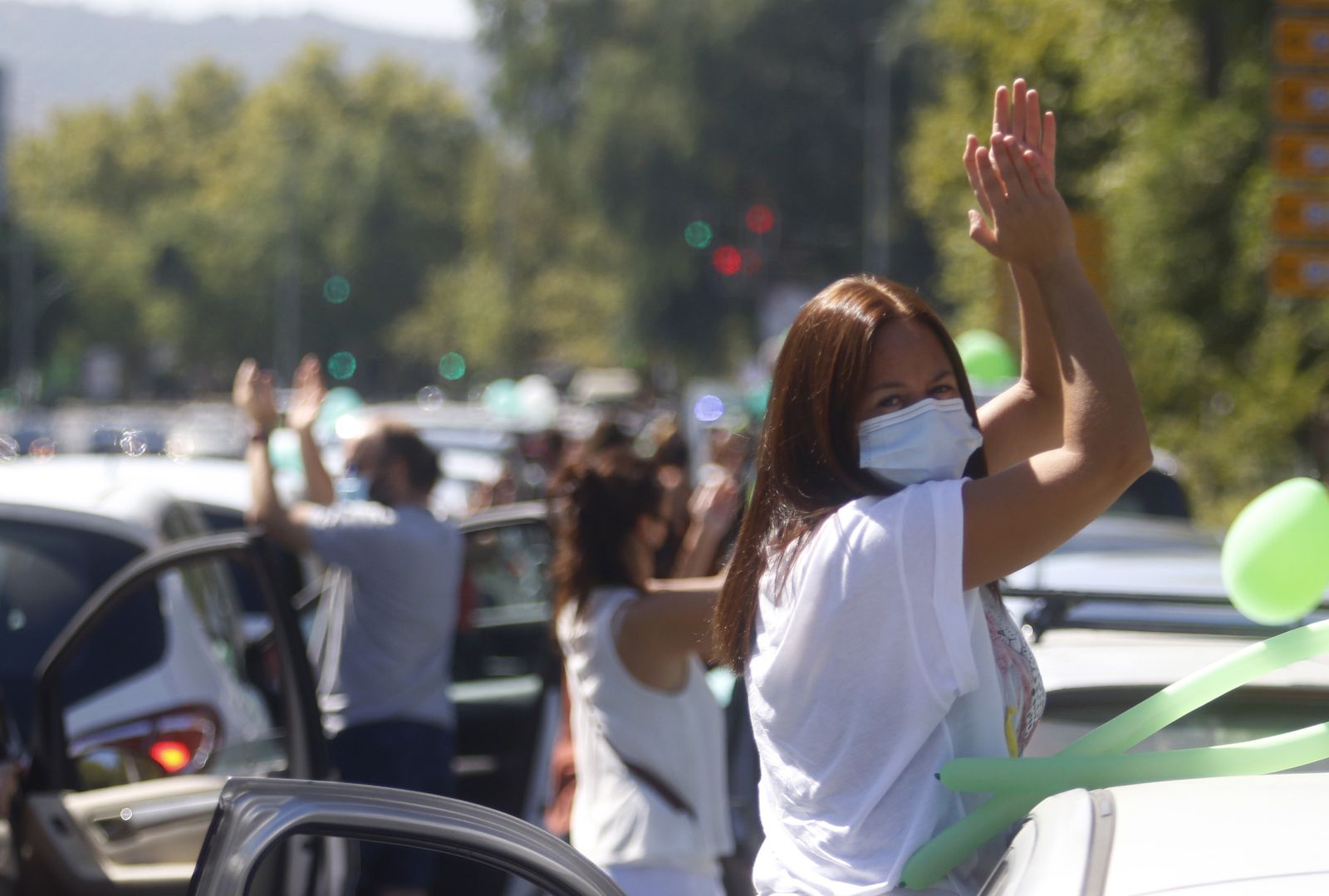 La caravana por una vuelta al cole segura en Córdoba, en fotos