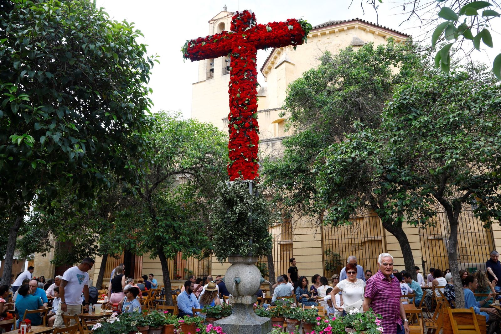 El domingo de Cruces de Córdoba, en imágenes