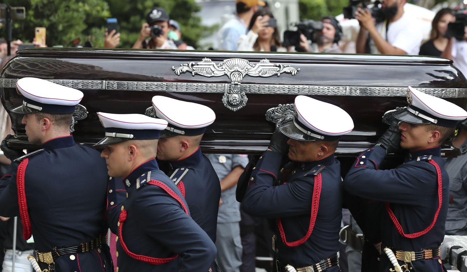 Las fotos del entierro de Pelé