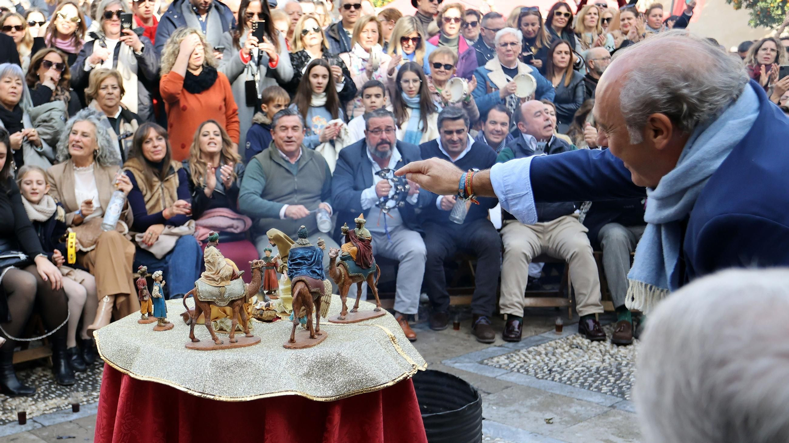 Imágenes de la zambomba BIC en Jerez