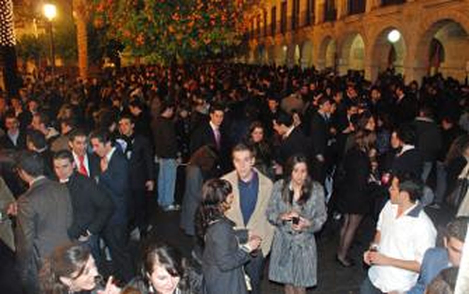 La discoteca se impone al cotillón para celebrar la noche de fin de año
