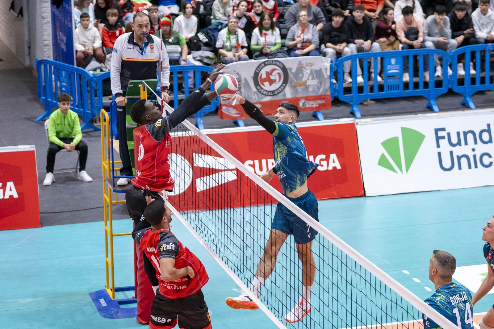 Las imágenes del partido de Superliga entre Unicaja Costa de Almería y Instercap Asisa Tarragona