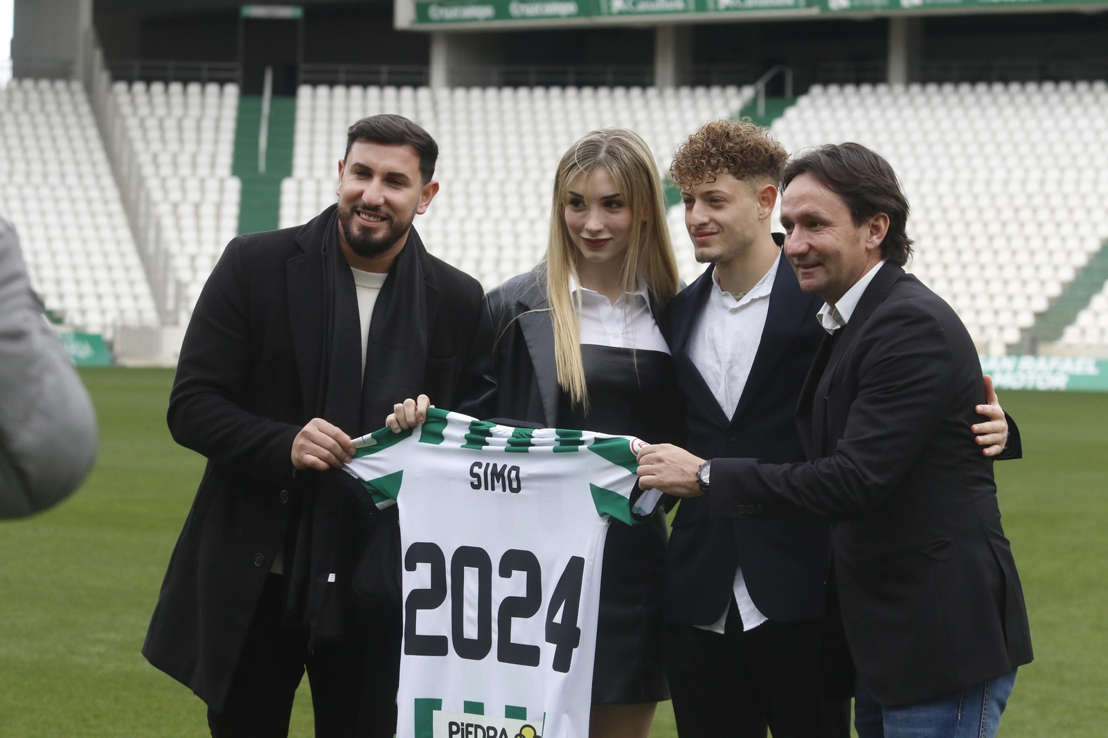 Las imágenes de la renovación de Simo hasta 2024 con el Córdoba CF