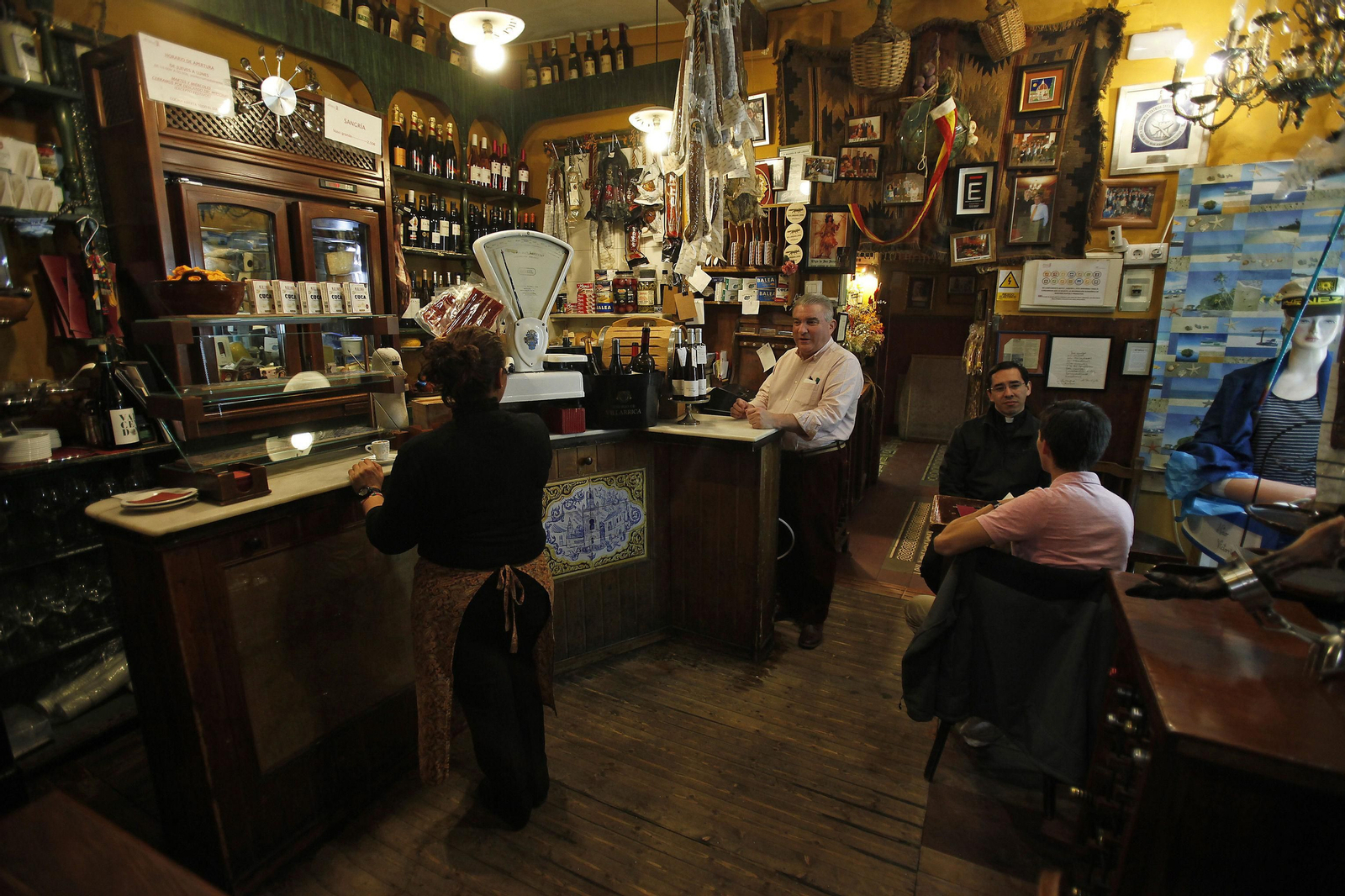 Interior de la Abacería de San Lorenzo.