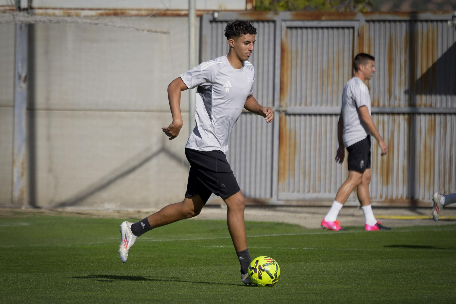 Las imágenes del entrenamiento del Granada CF