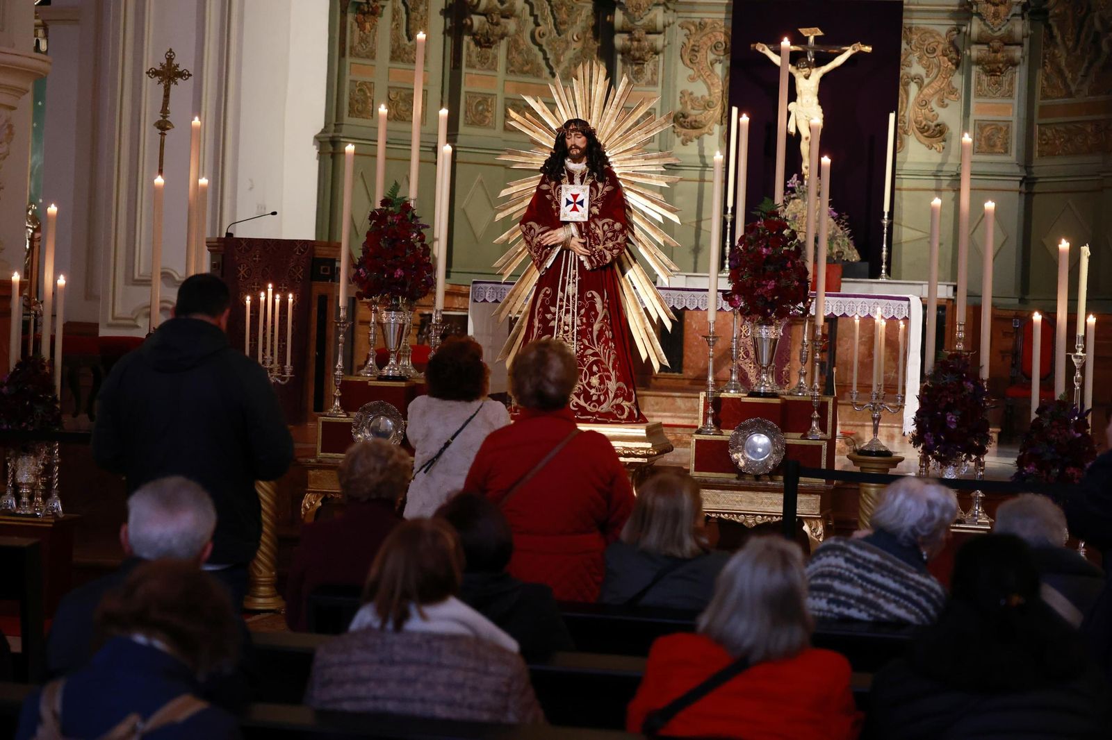 Cristo Medinaceli, protagonista del primer viernes de cuaresma de Málaga, en imágenes