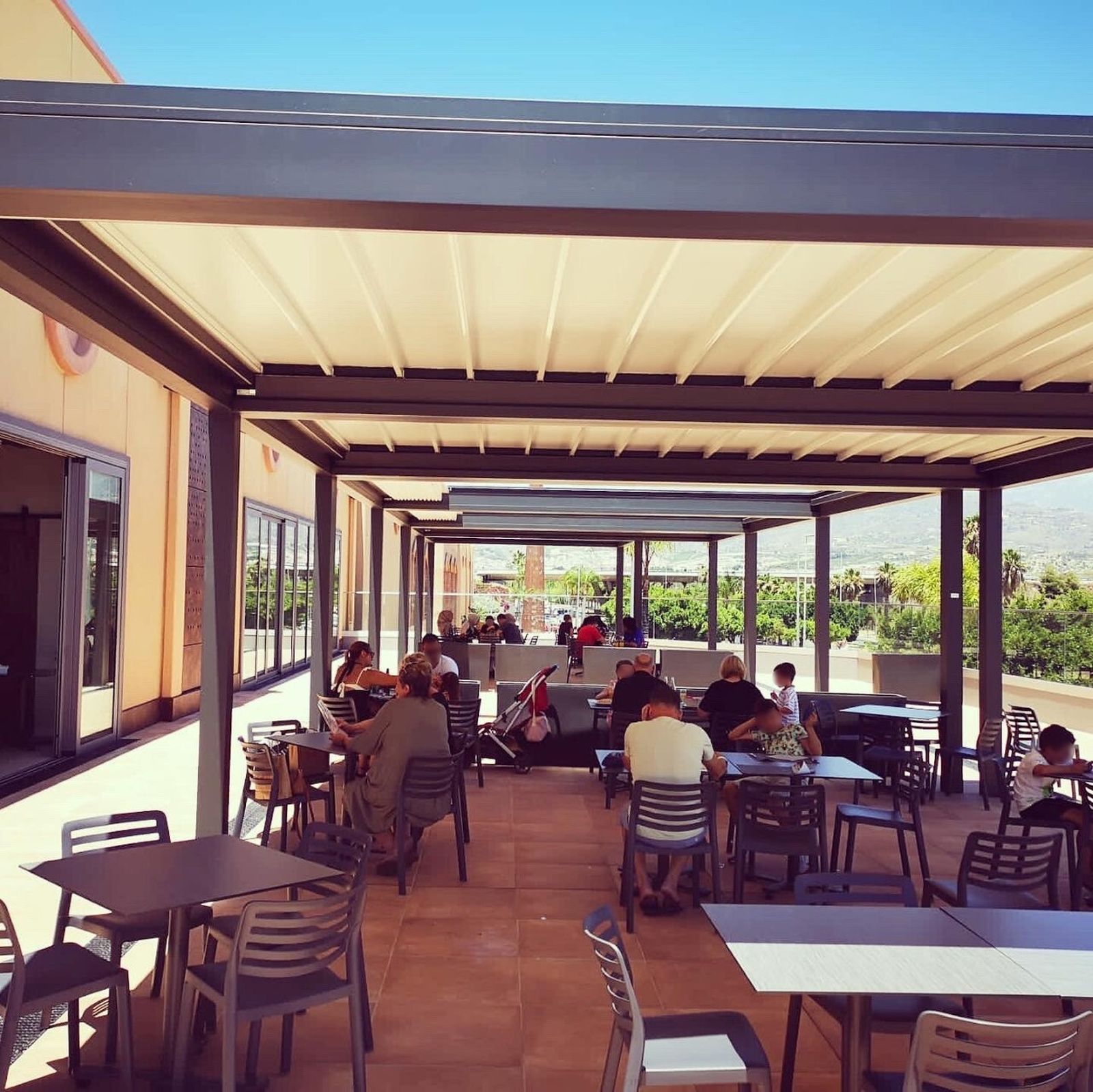 La nueva terraza del Centro Comercial El Ingenio, en Vélez-Málaga