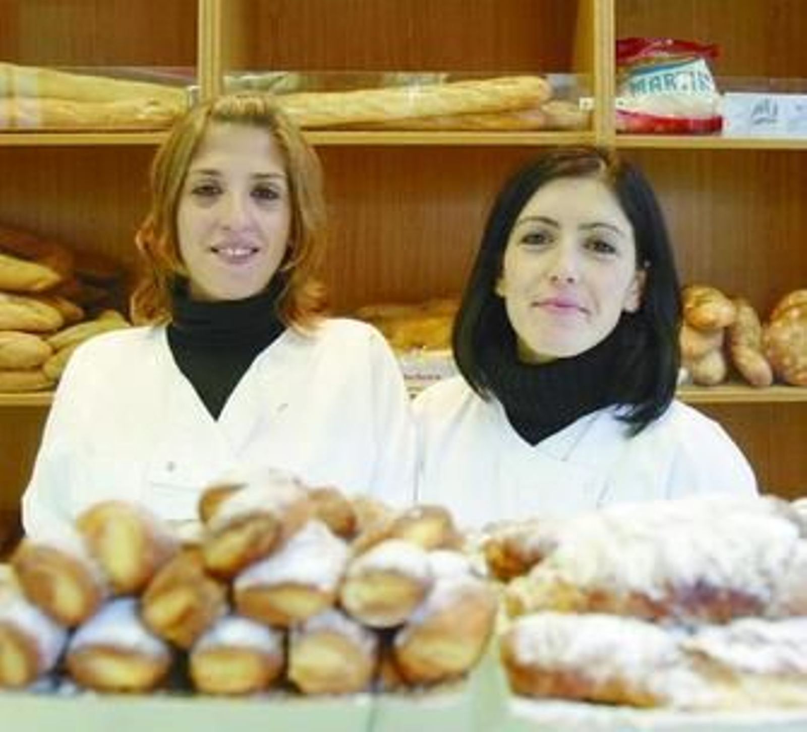 Pan y dulces caseros y con el toque de cada dependienta