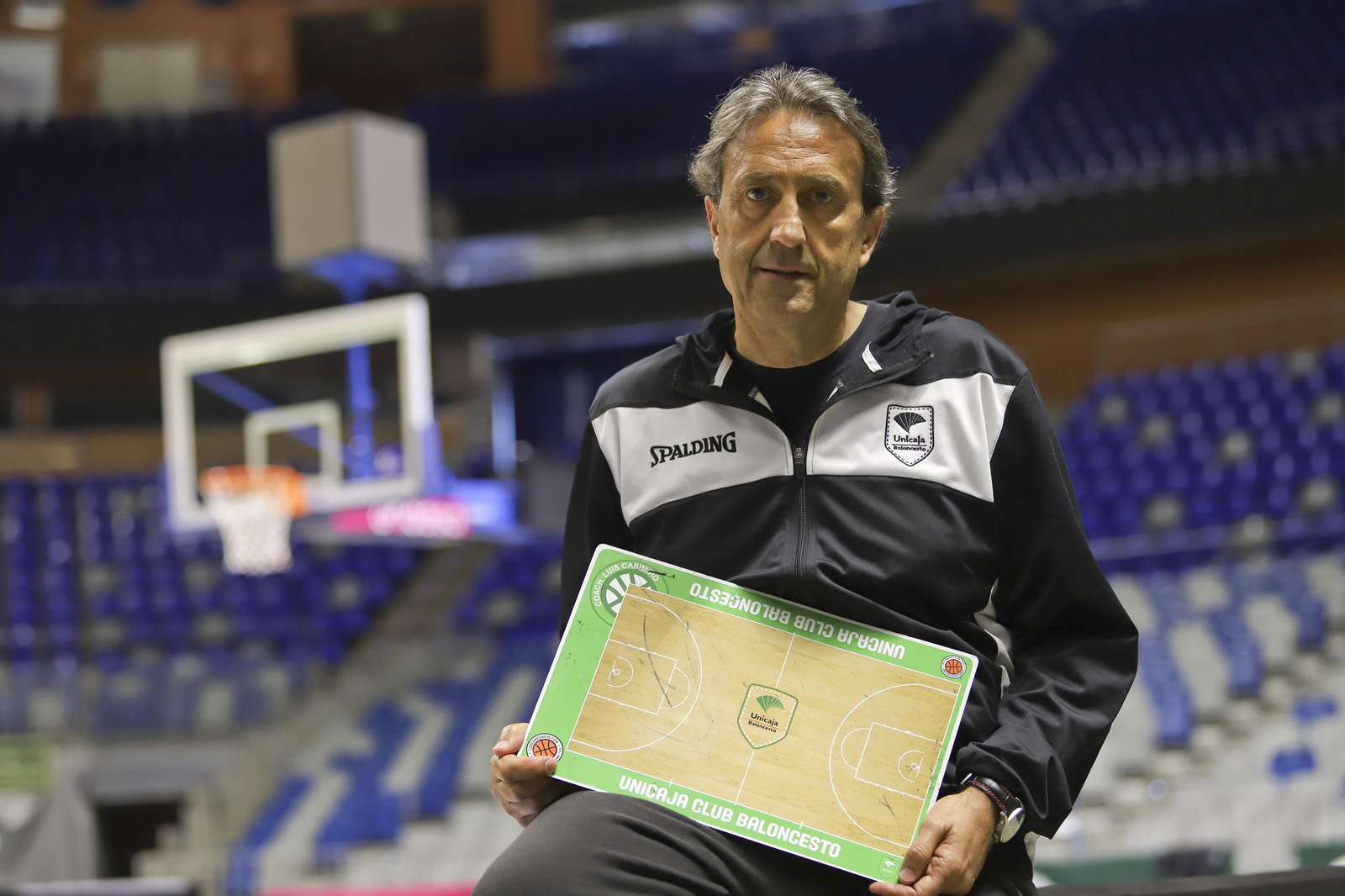 Casimiro posa en el Martín Carpena.