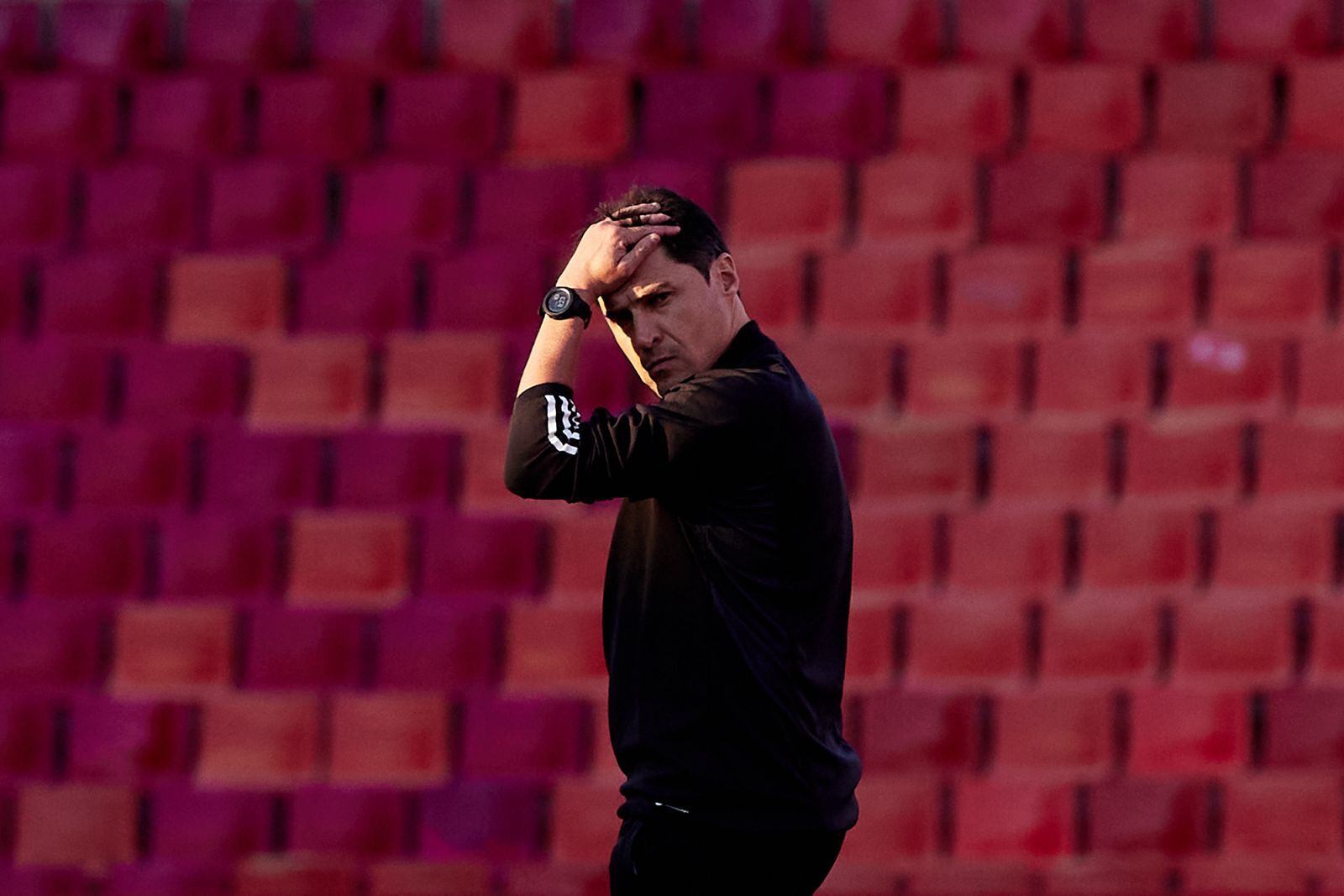 Las primeras imágenes del nuevo entrenador del Granada CF