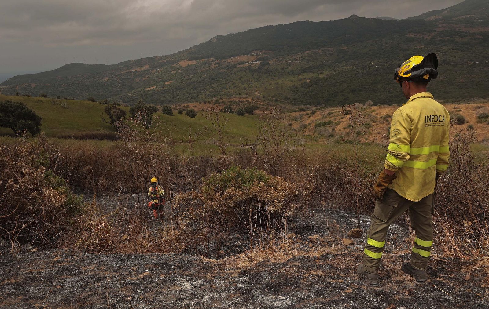 Fotos de los efectos del incendio en el Puerto del Laurel en Algeciras