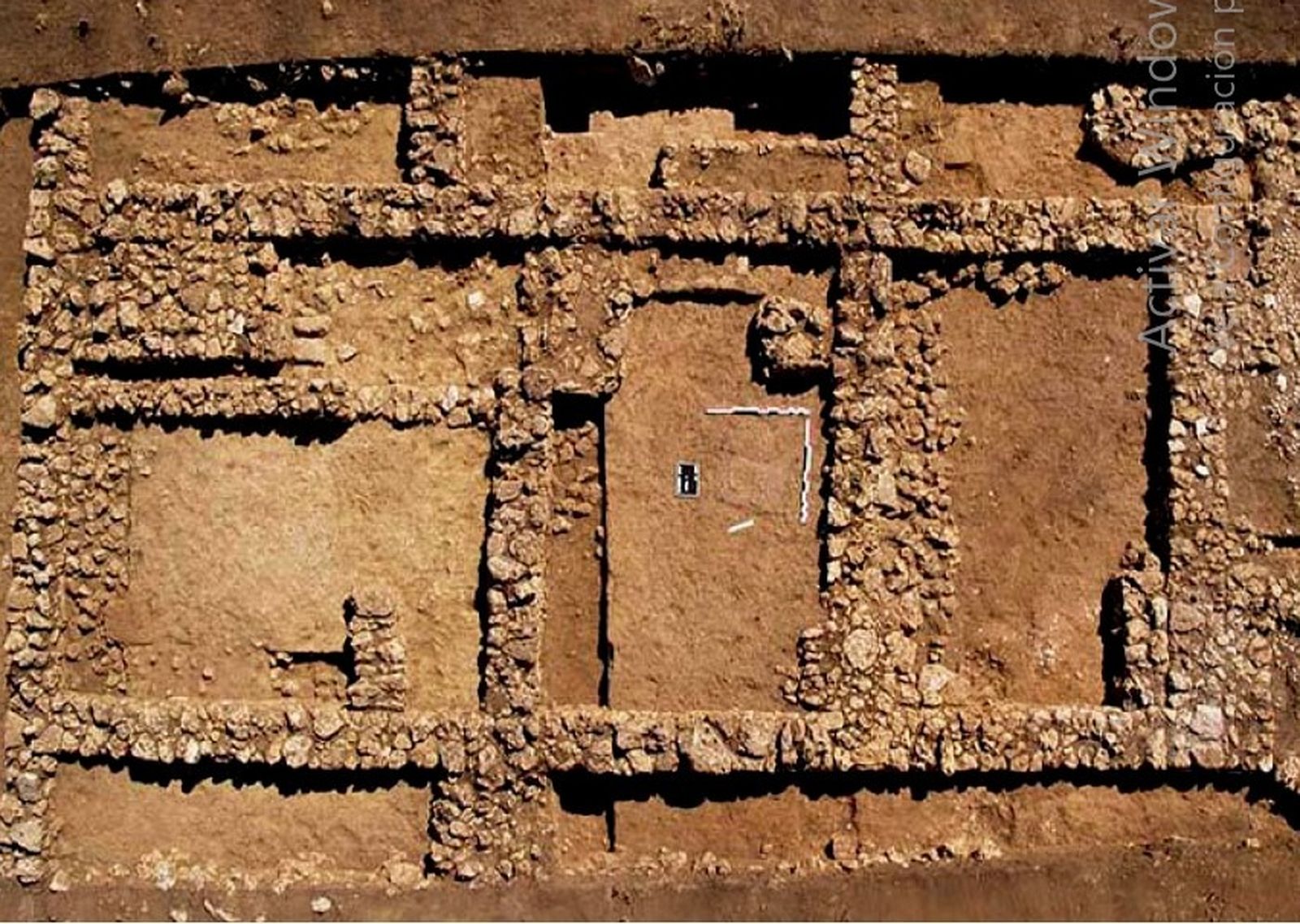 Planta de uno de los edificios excavados (Fotografía de D. P. Mielke, 2007).