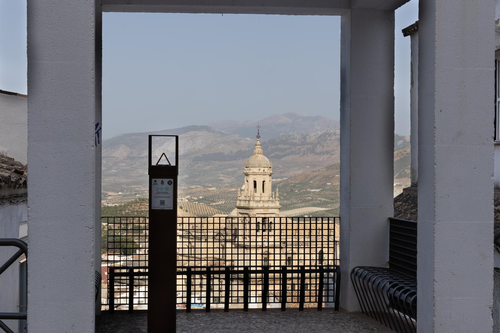 La Catedral de Jaén desde el mirador de la calle Duque.