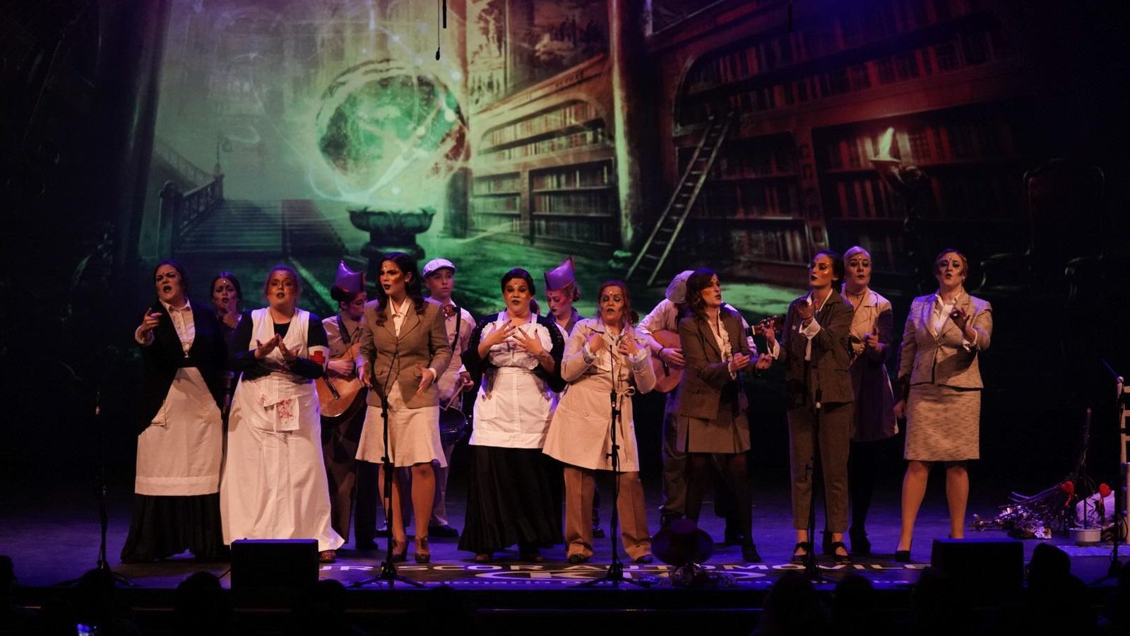 Comparsa 'Las nietas de las brujas que no pudisteis quemar'.