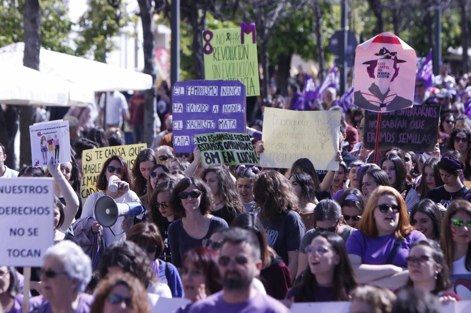 Las imágenes de las manifestaciones del 8M en Sevilla.