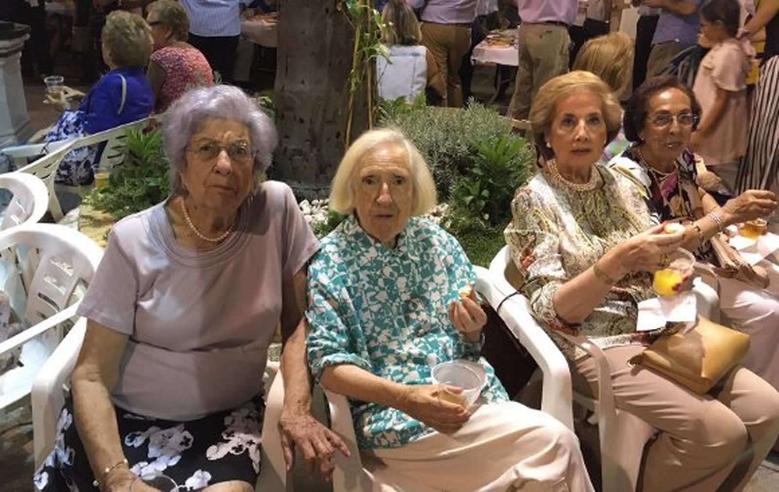 Lolita Pérez-Spinola, María Dolores Balaguer, Merche Cañizares y Eloisa Valls.

Foto: Ignacio Casas de Ciria