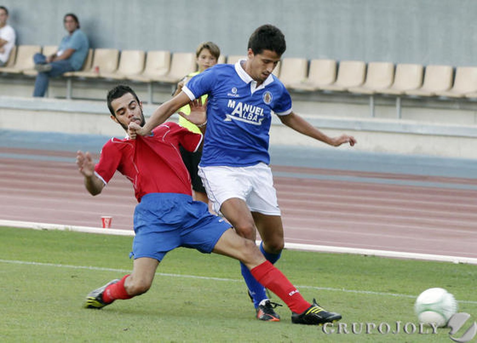El equipo de Orúe endosa una 'manita' (1-5) al Balompié en el primer partido oficial de su historia

Foto: Miguel Angel Gonzalez