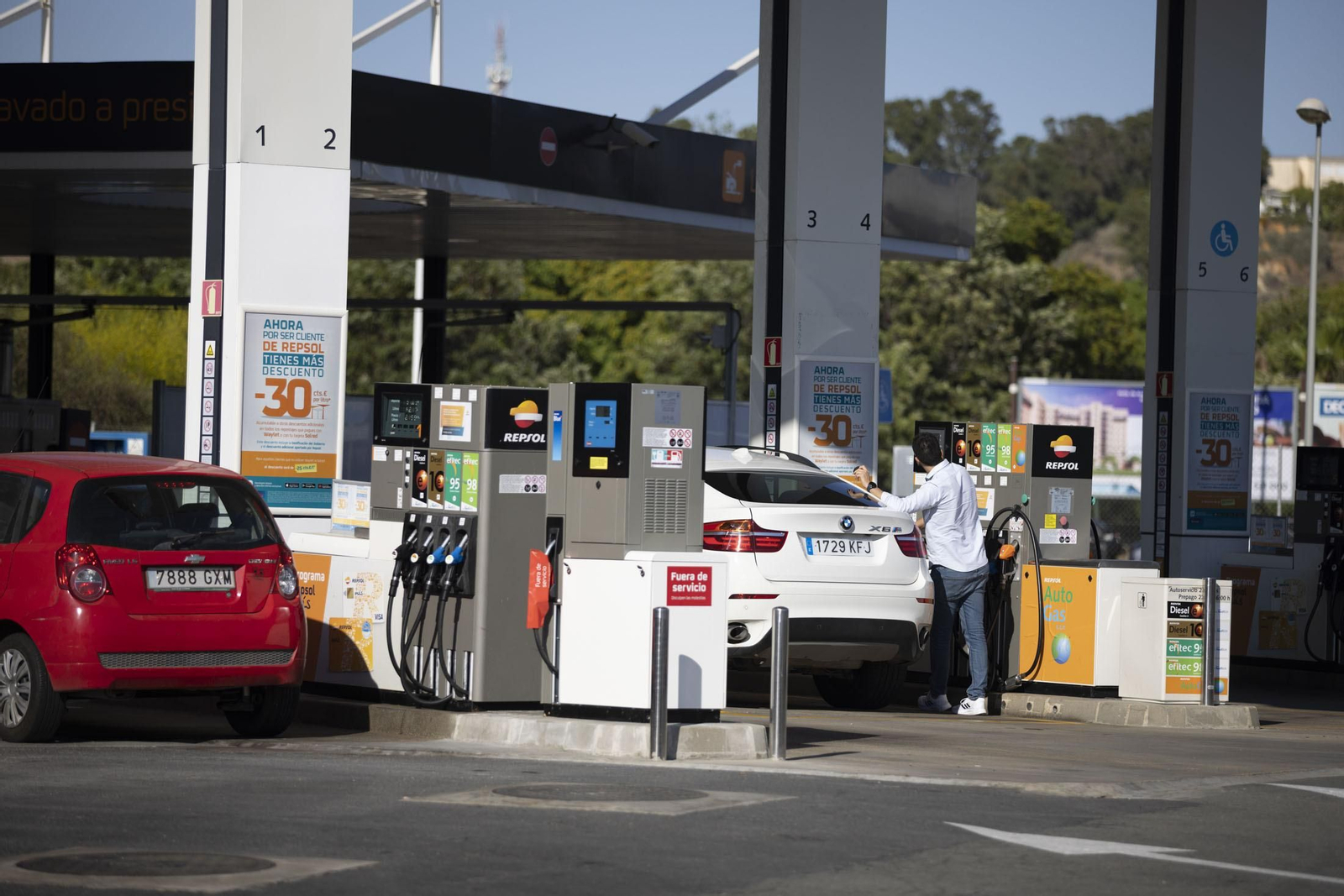 Una gasolinera de Huelva capital.