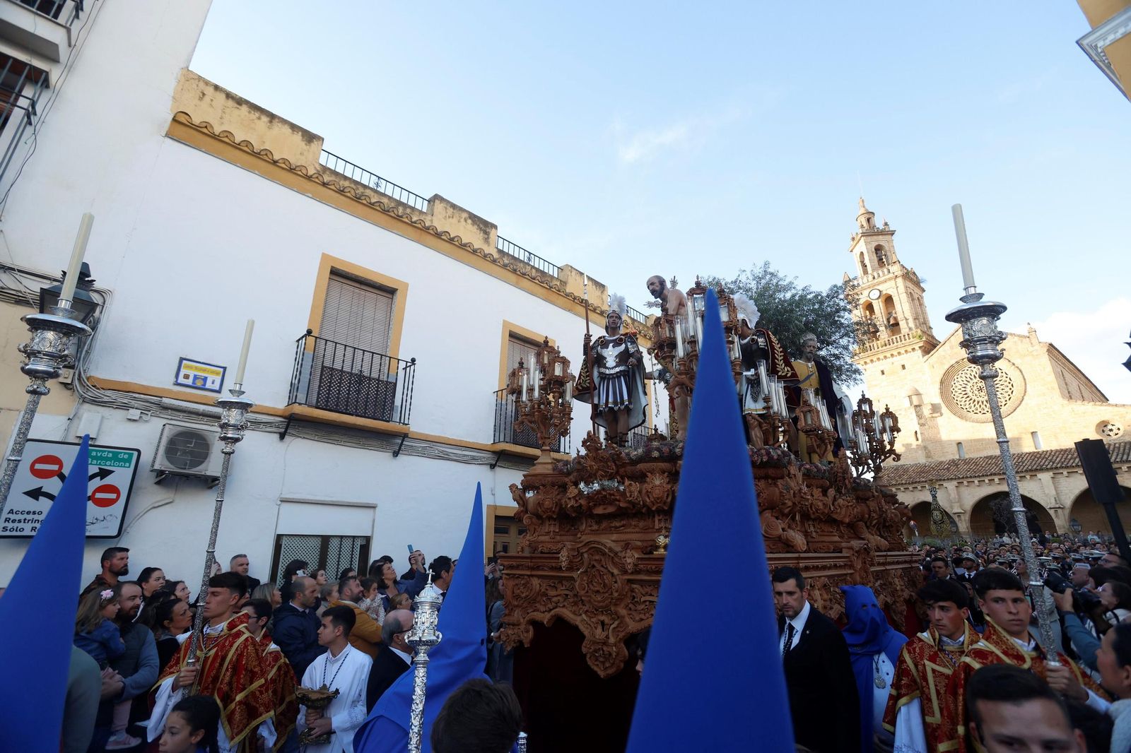 La procesión del Prendimiento en este Martes Santo de Córdoba, en imágenes